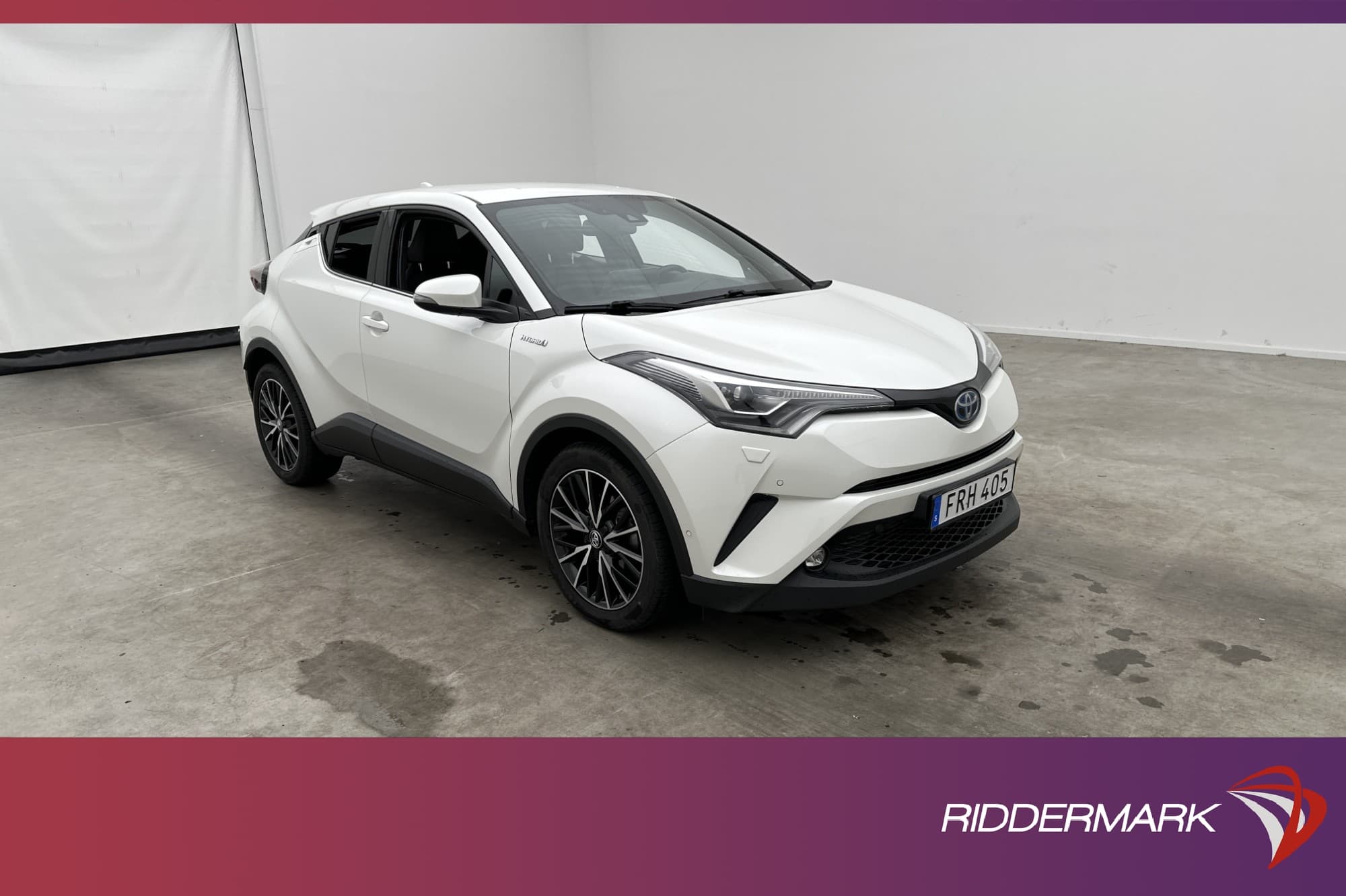 Toyota C-HR Hybrid 122hk