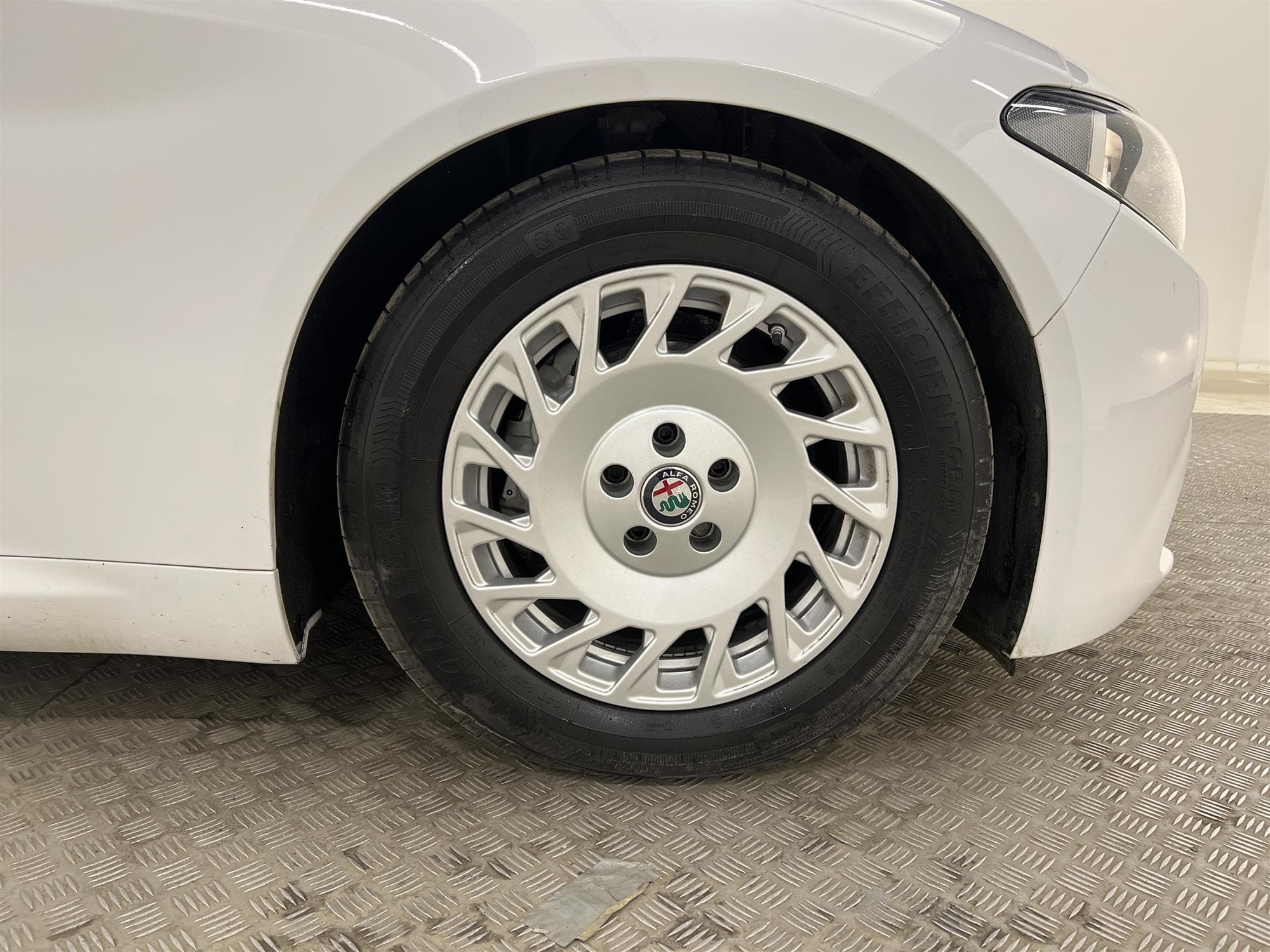 Alfa Romeo Giulia 2.2 JTDM 150hk B-Kamera Välserv 0,35L/mil
