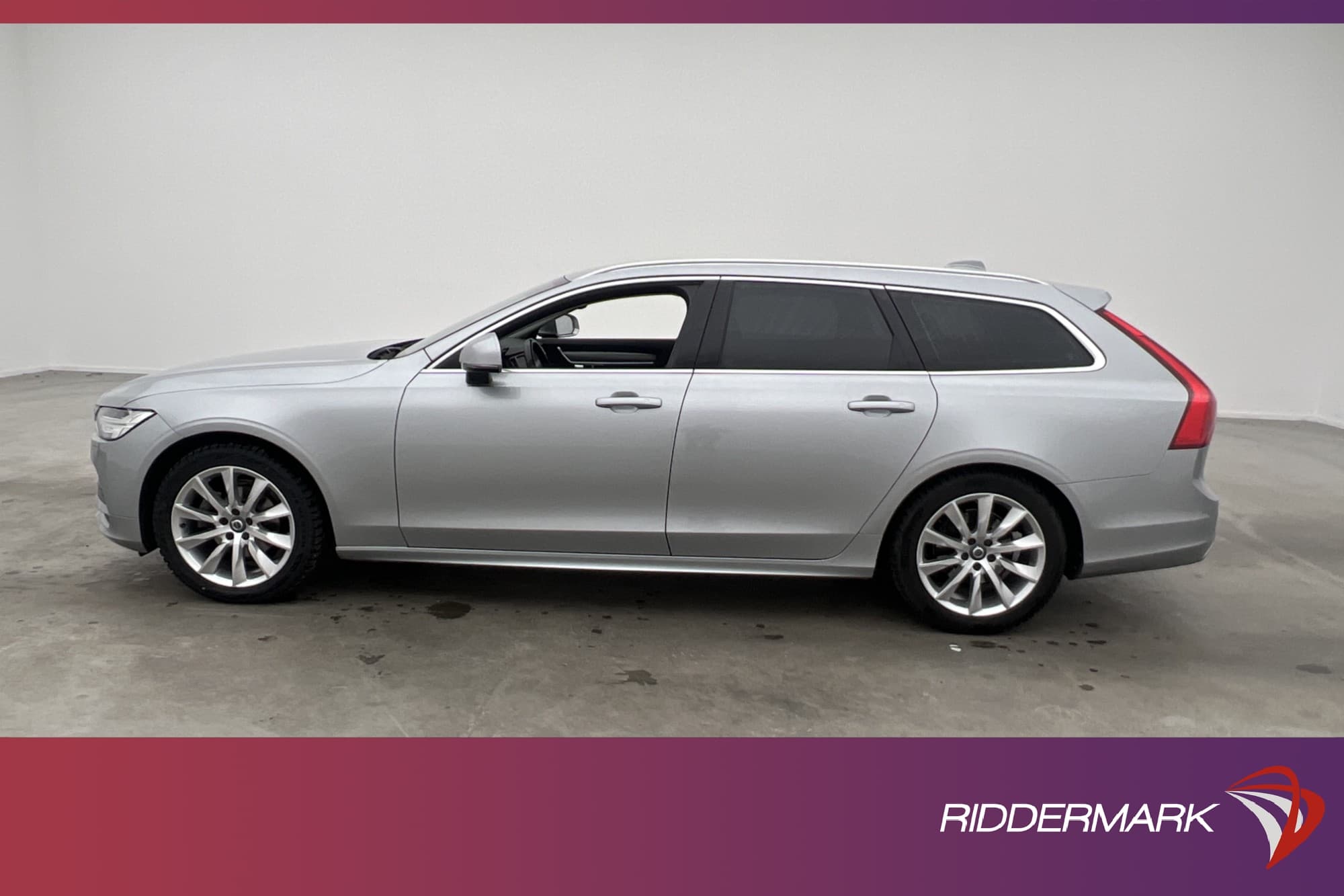 Volvo V90 D4 AWD Momentum