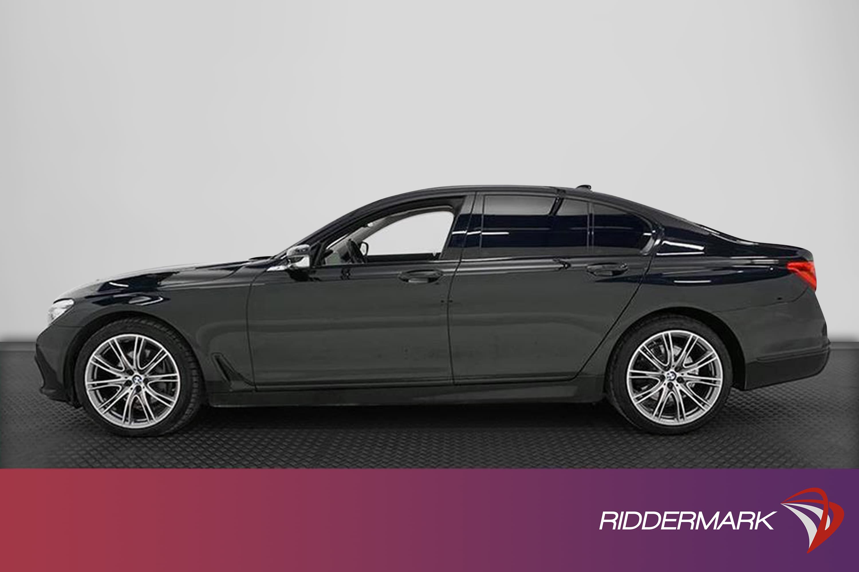 BMW 730d xDrive 265hk D-värm Skinn HiFi Navi Luftfjädringexteriör
