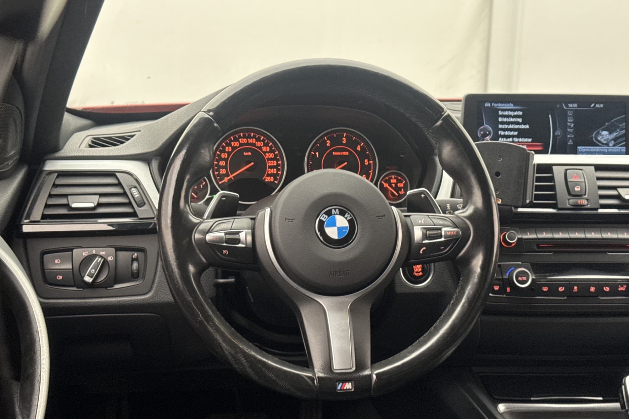 BMW 330 d xDrive Touring M Sport H/K HUD Kamera Navi Drag