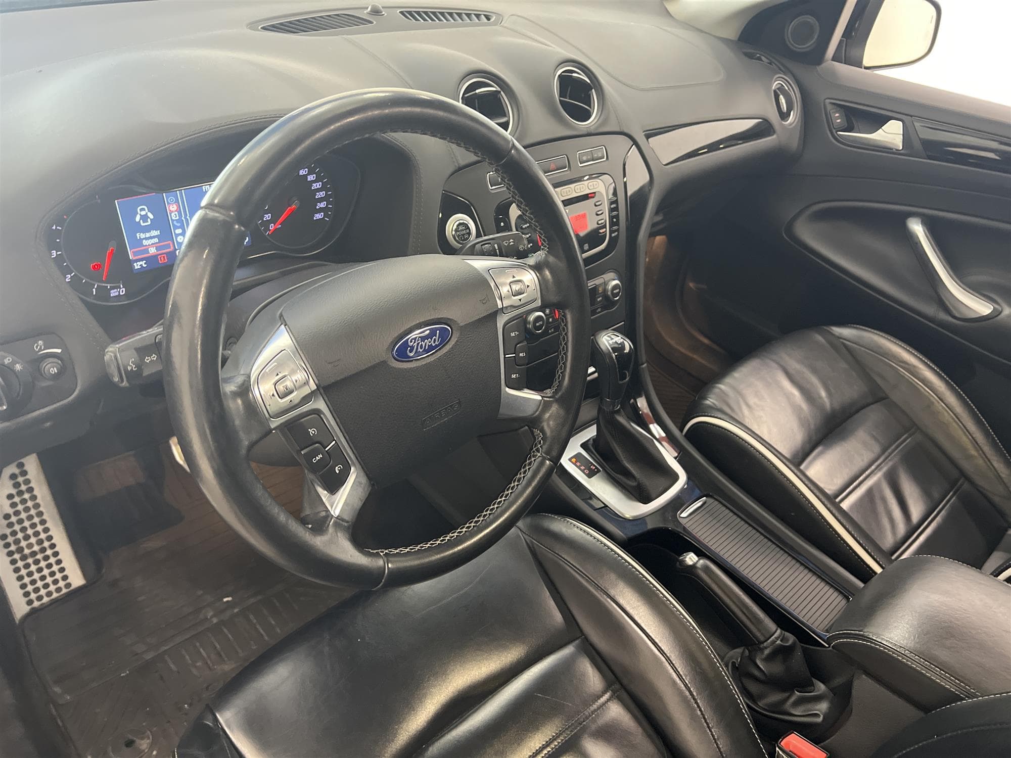 Ford Mondeo 2.0 TDCi 163hk D-Värm Drag Skinn Keyless Elstol