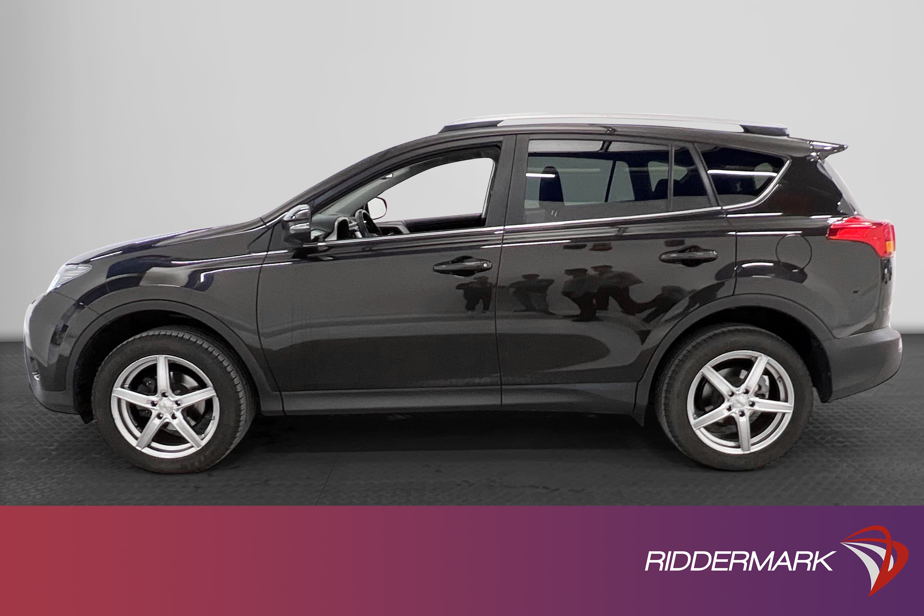 Toyota RAV4 2.0 AWD 152hk Drag