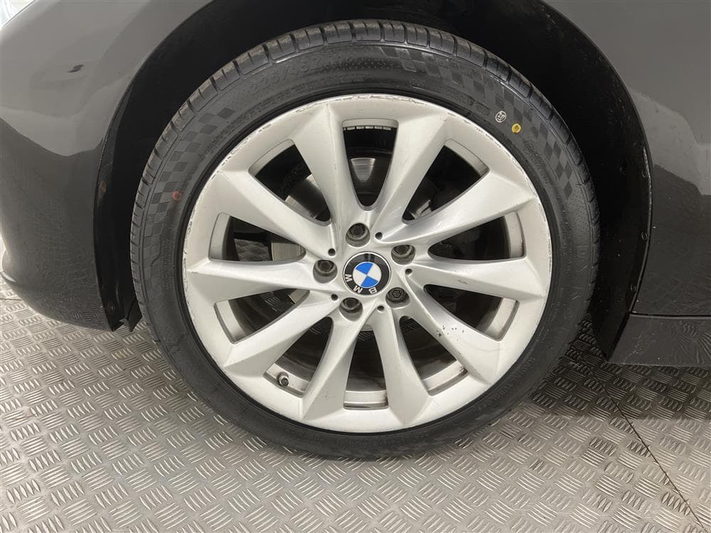 BMW 318d Touring 143hk xDrive Modern line P-sensor 0,44L/Mil
