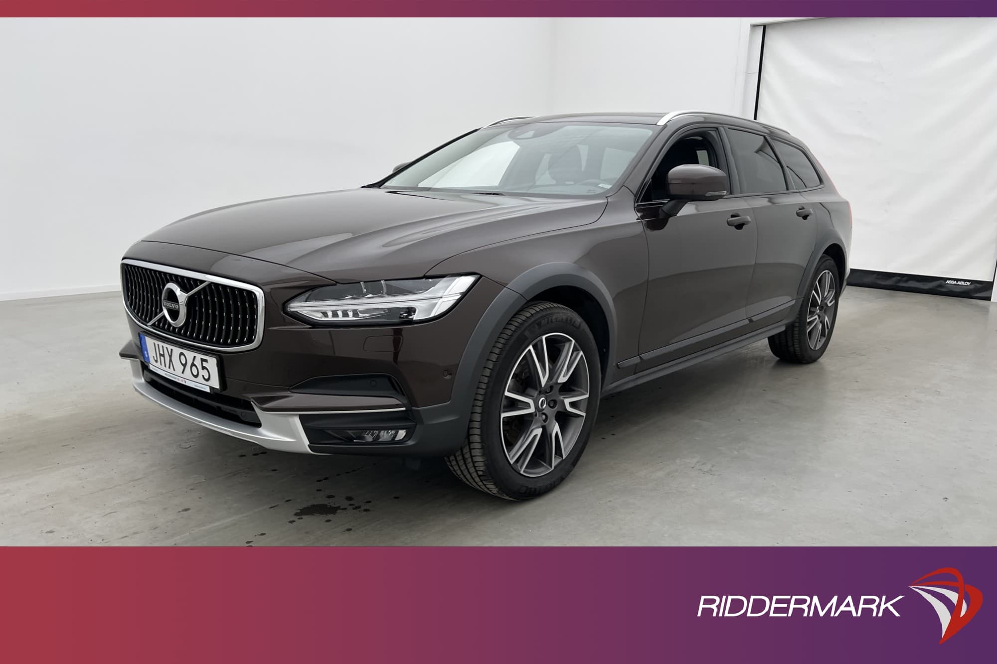 Volvo V90 Cross Country D5 AWD