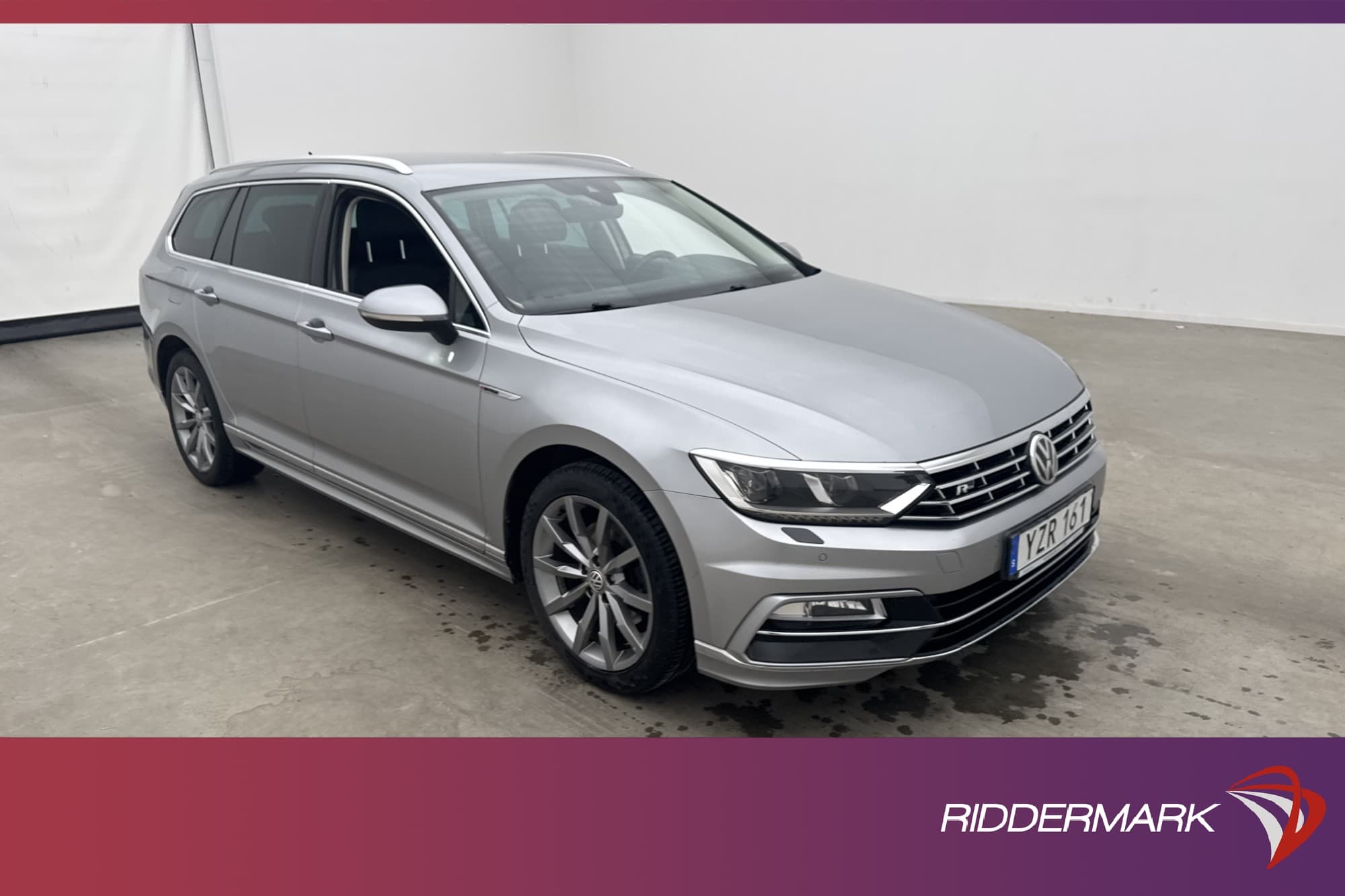 Volkswagen Passat TDI 4M R-Line Cockpit D-Värmare Skinn Drag