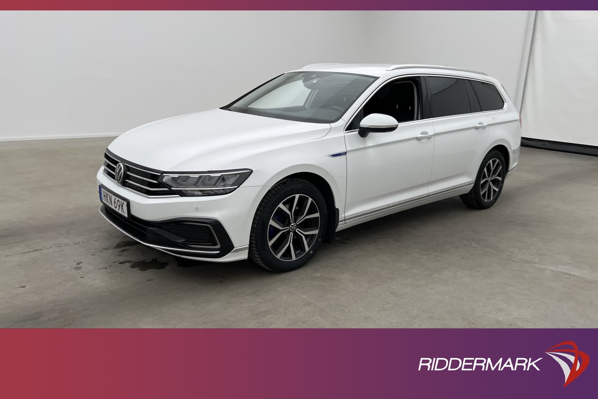 Volkswagen Passat Sportscombi GTE 218hk 360 CarPlay Dragkrok