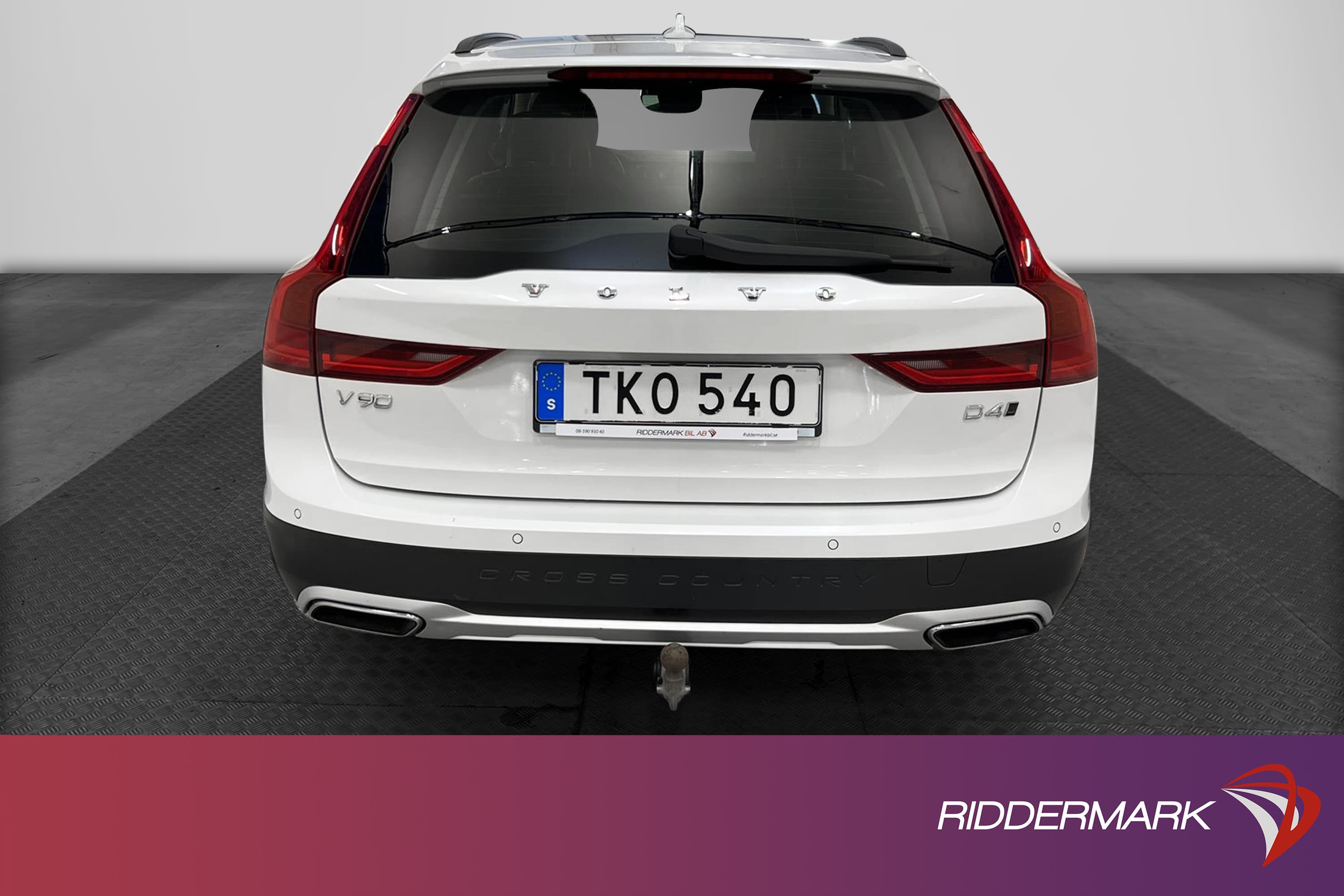 Volvo V90 Cross Country D4 AWD