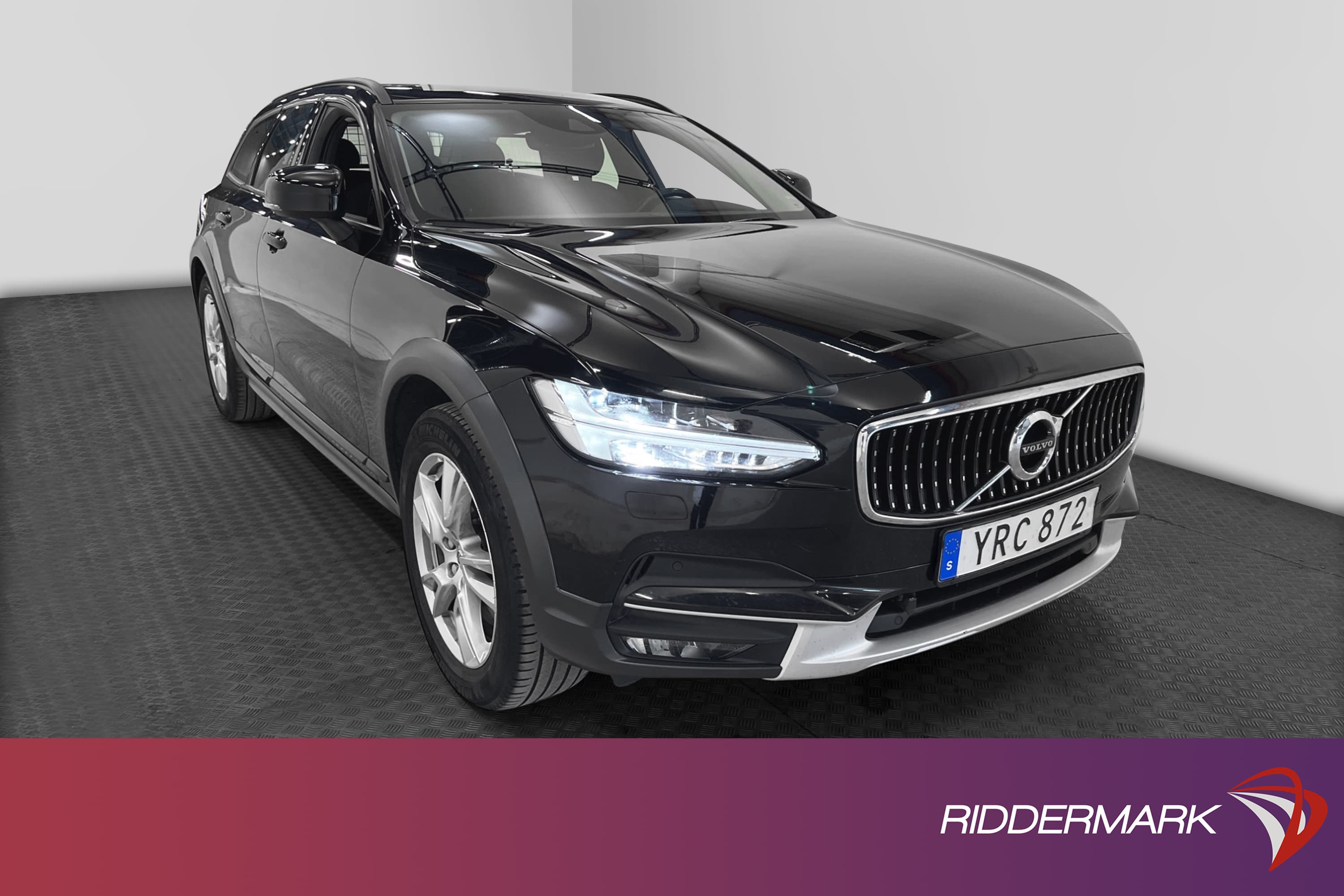Volvo V90 Cross Country D4 AWD