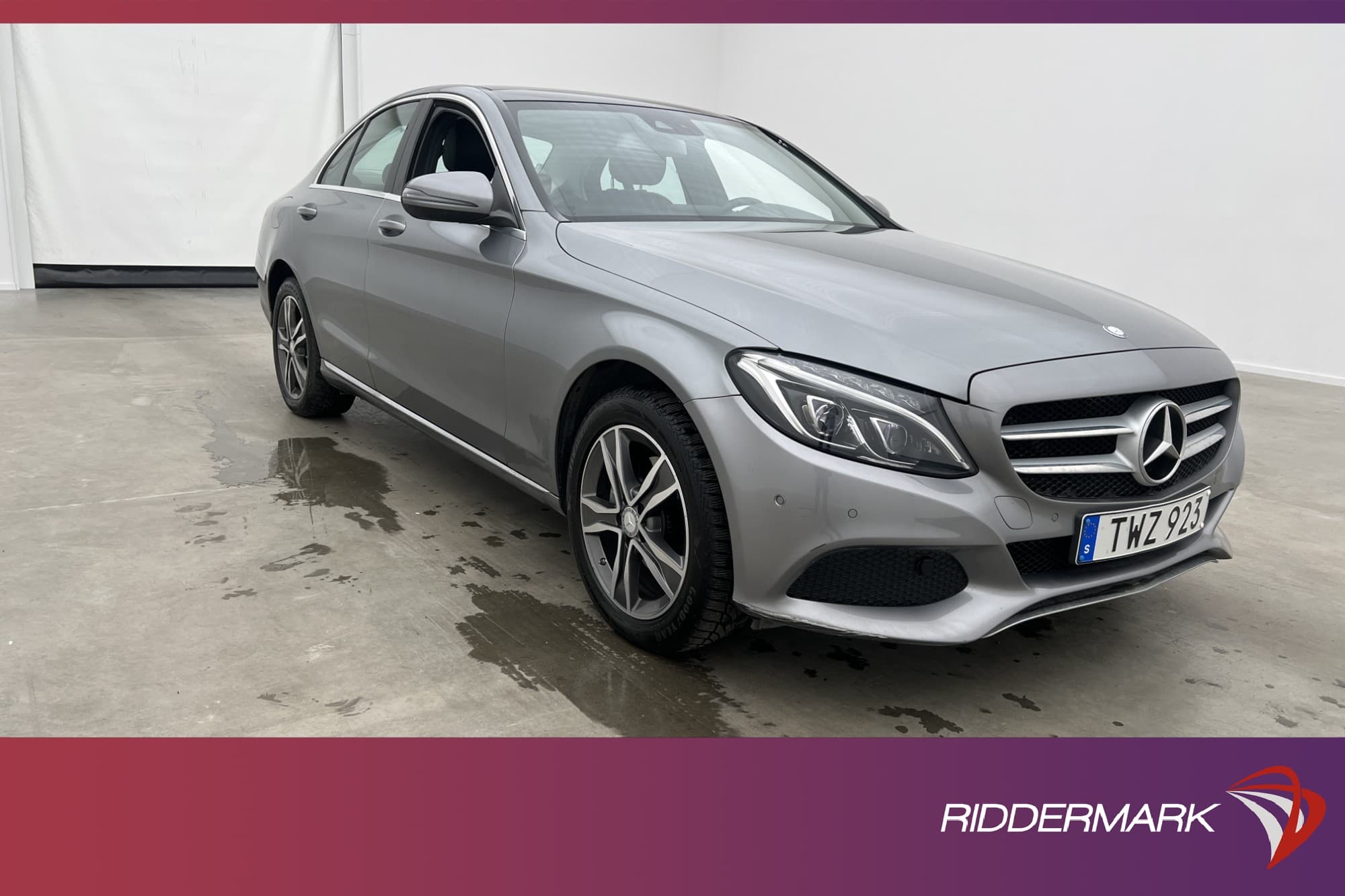 Mercedes-Benz C 220 d 4M Sedan Panorama Burmester Kamera