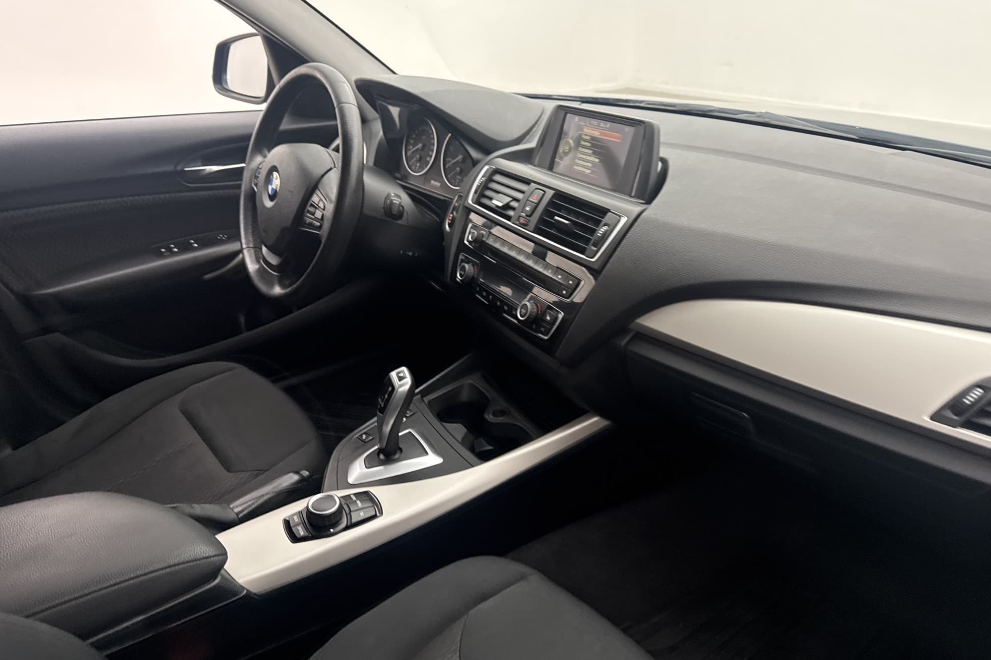 BMW 118 i 136hk Advantage Farthållare Sensorer