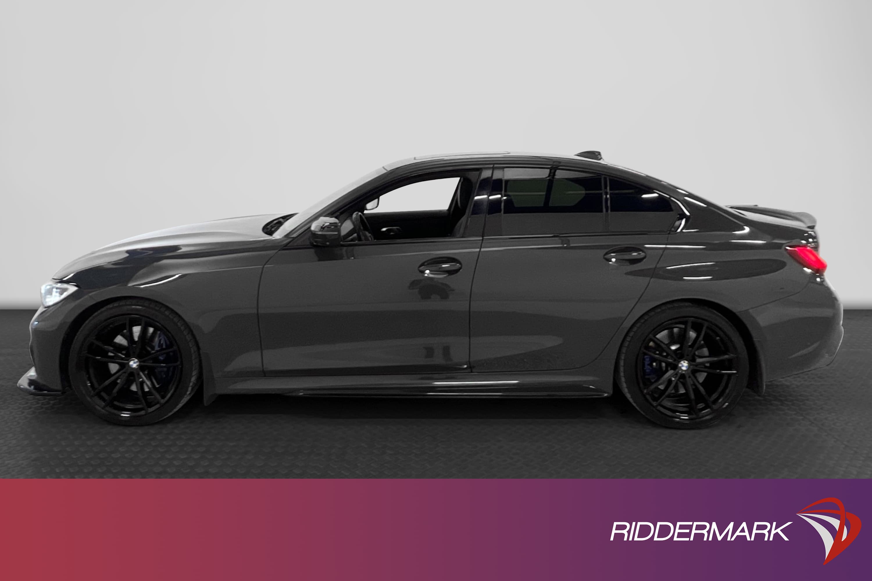 BMW 330i 258hk