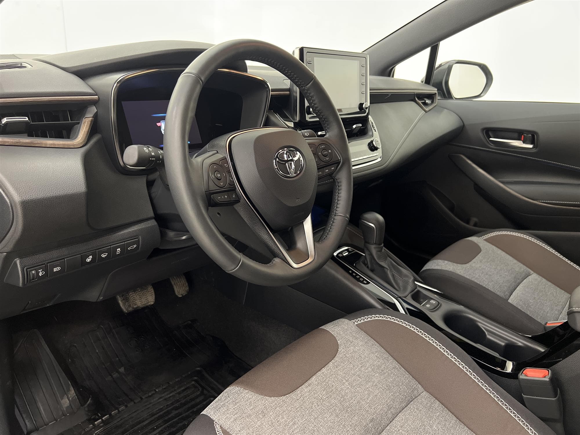Toyota  Corolla TREK Hybrid e-CVT 122hk B-Kam 0,38L/mil