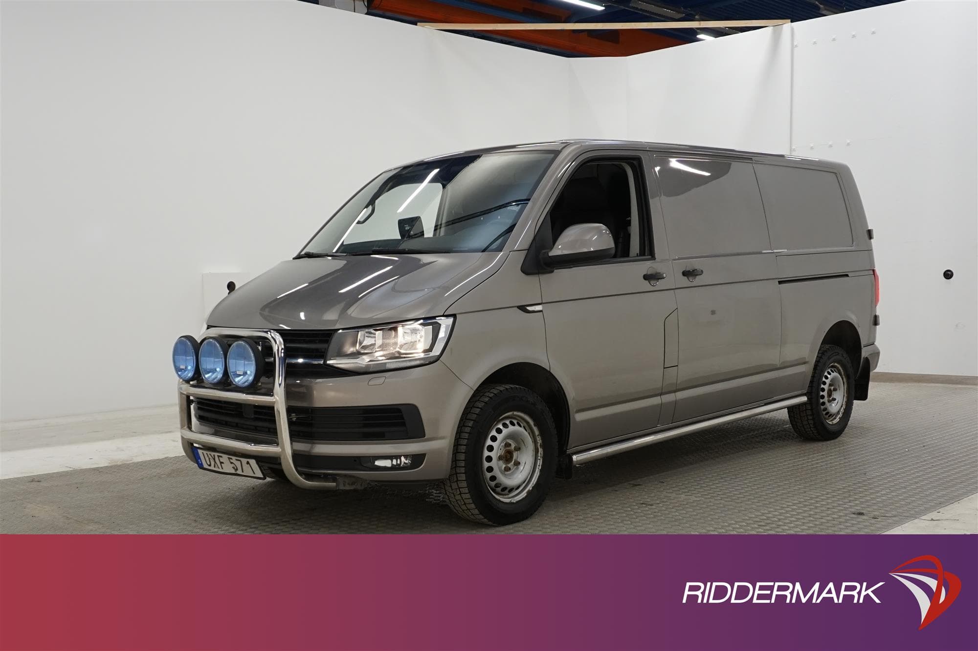 Volkswagen Transporter 4Motion 150hk L2 Drag Värmare Moms 