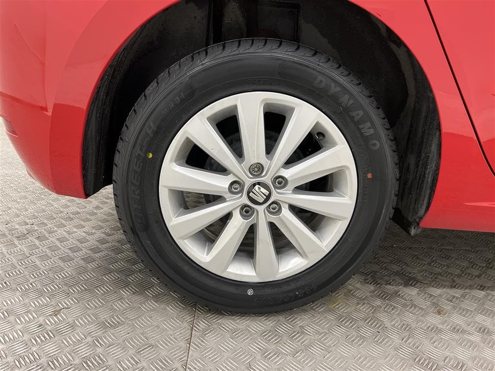 SEAT Ibiza 1.0 MPI 80hk Cockpit Sensorer Carplay 0,42l/milinteriör