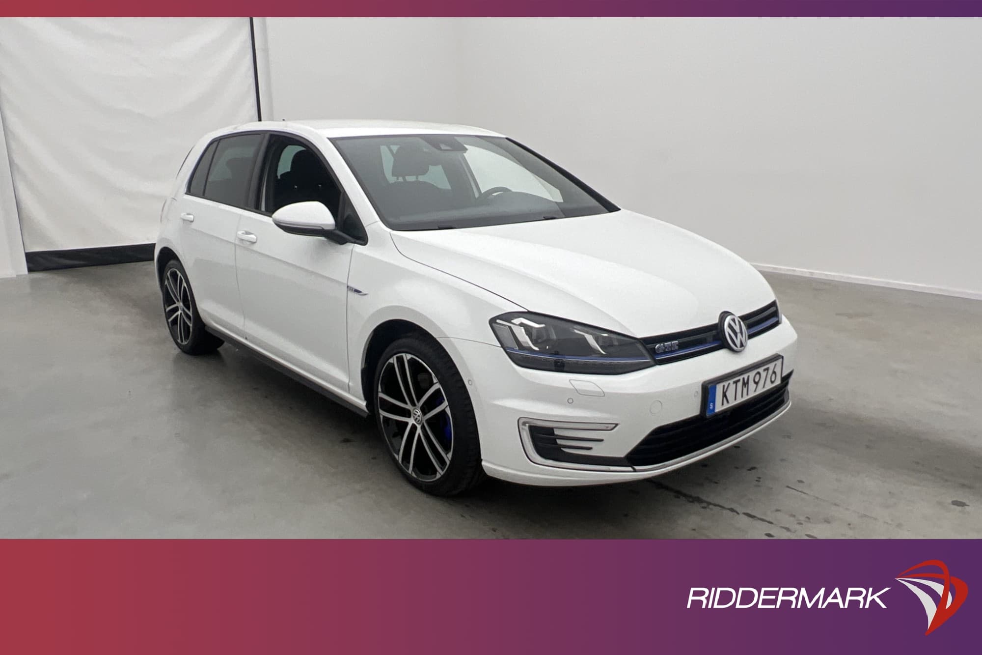 Volkswagen Golf GTE 204hk
