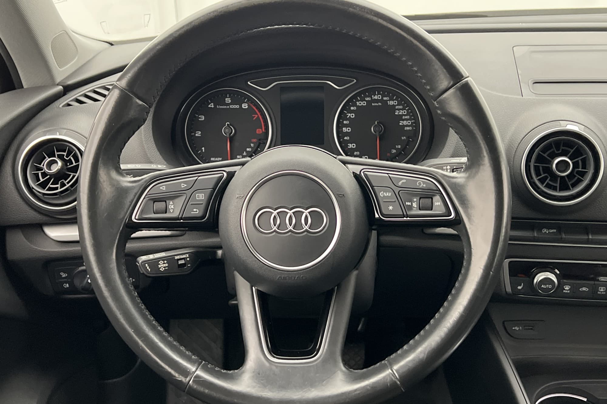 Audi A3 Sportback TFSI 150hk Proline P-Sensorer Adaptiv-fart