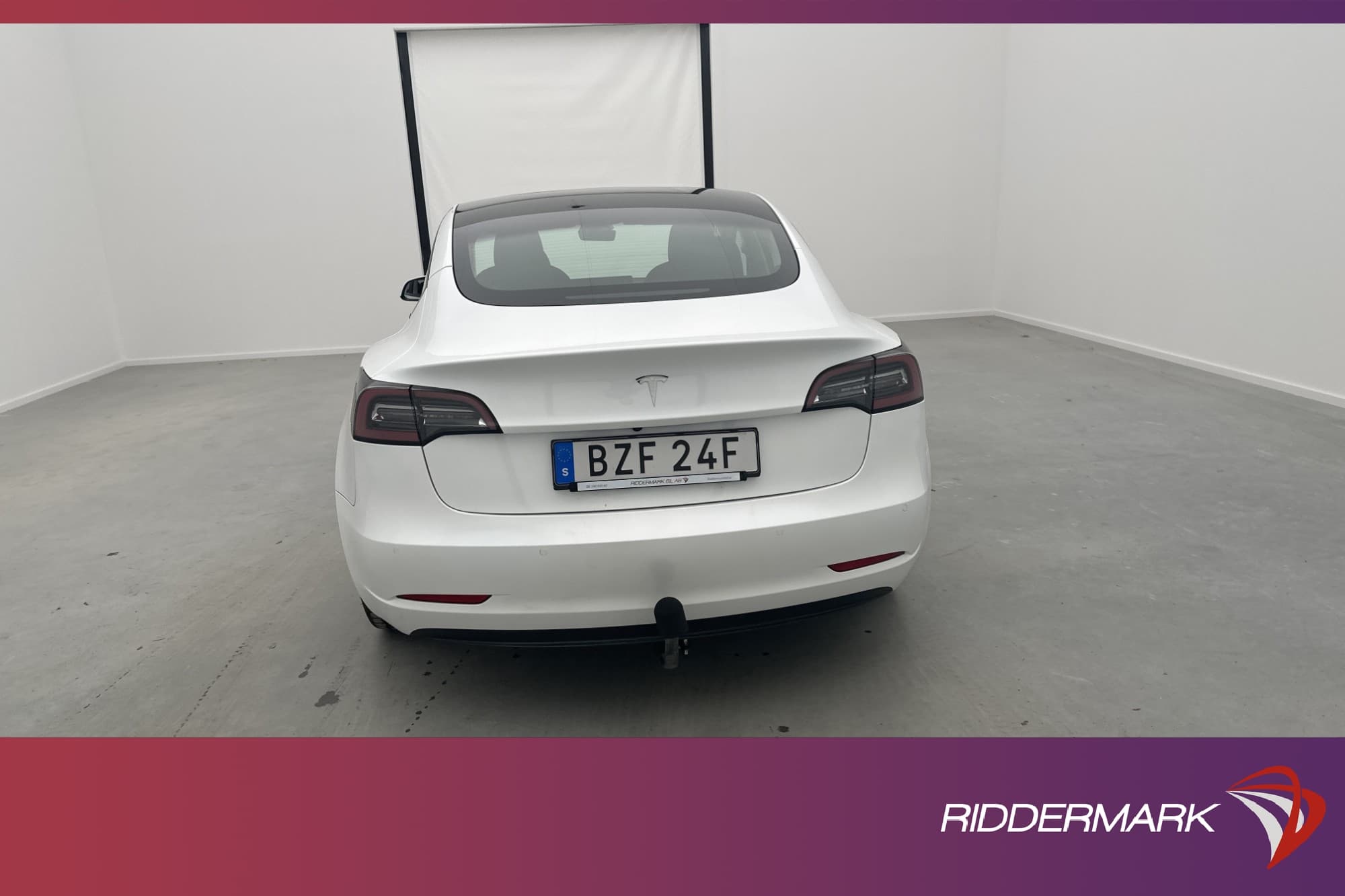 Tesla Model 3 Standard Range Plus 325hk