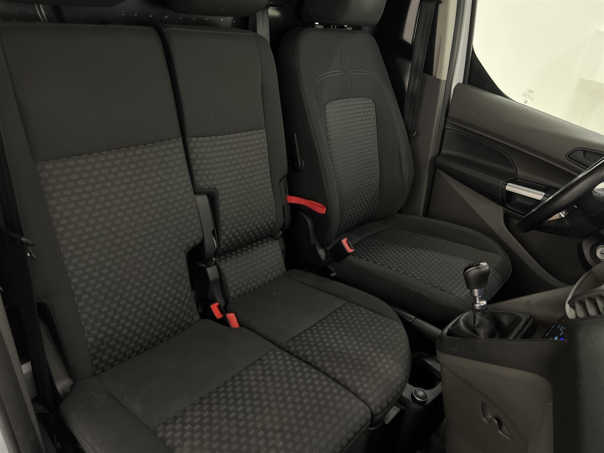Ford Transit Connect 120hk LWB Drag Kamera Värmare Moms 