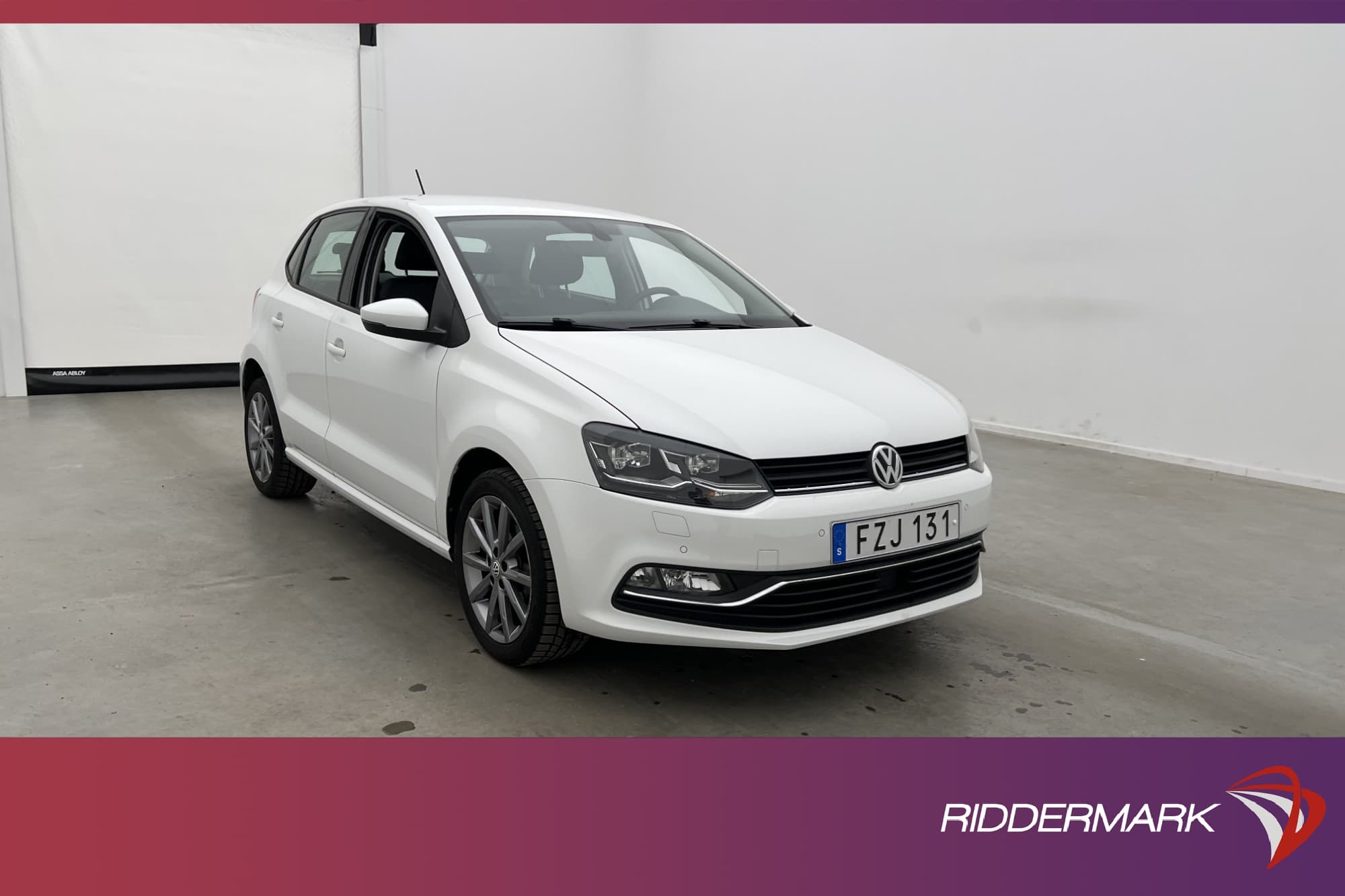 Volkswagen Polo 1.2 TSI 90hk Pluspaket Adaptiv-Fart Sensorer