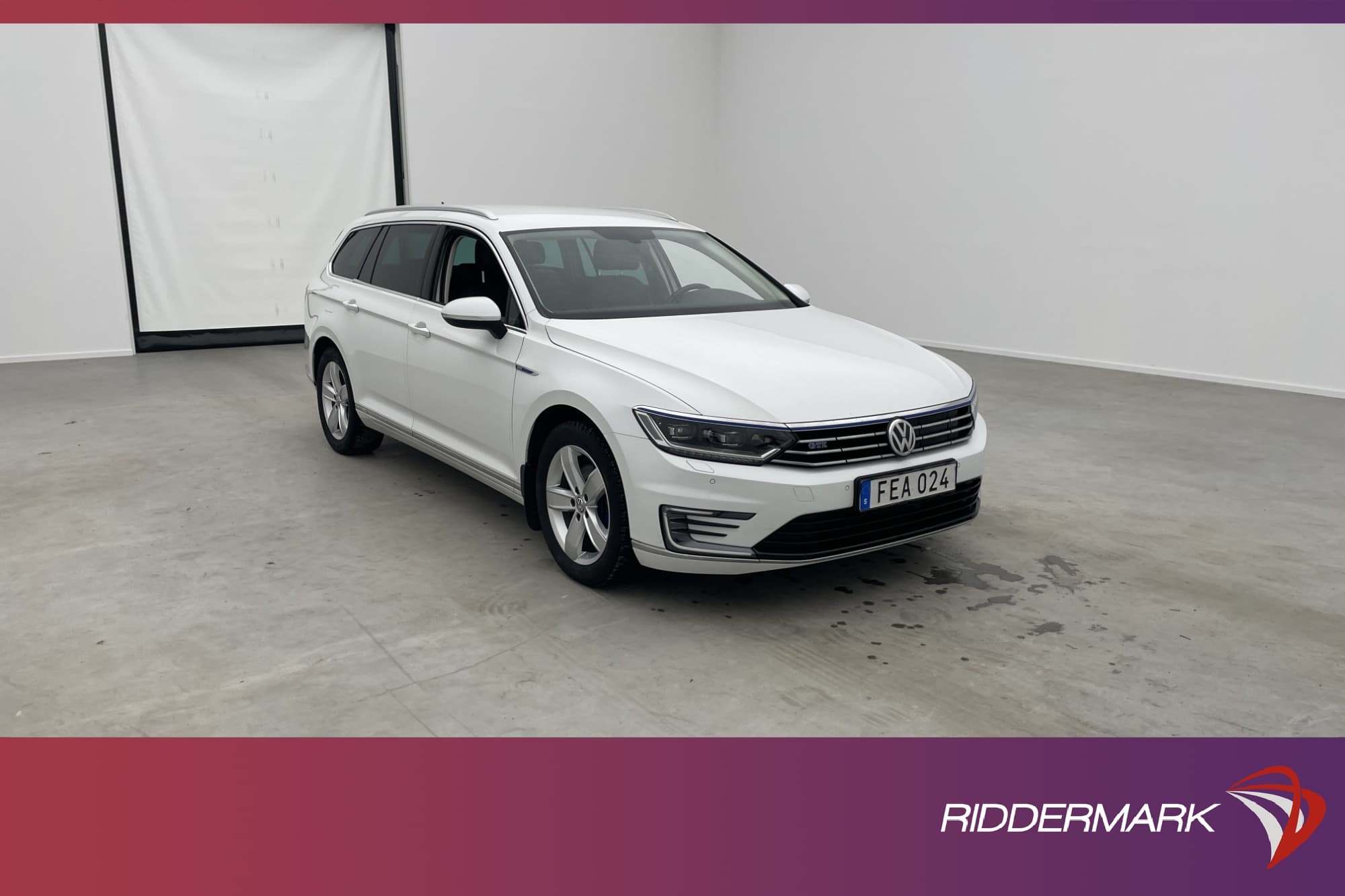 Volkswagen Passat GTE 218hk
