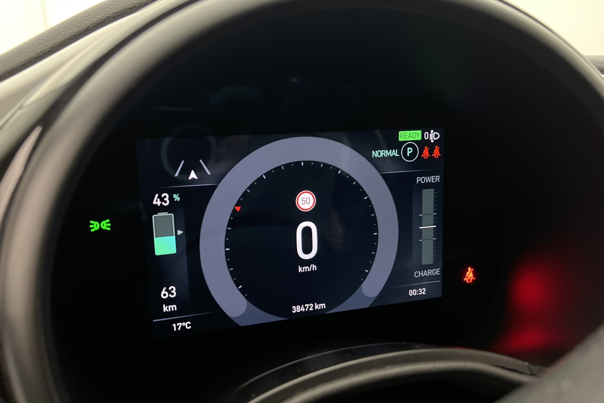 Fiat 500e 23.7 kWh 95hk Cockpit Farthållare Keyless