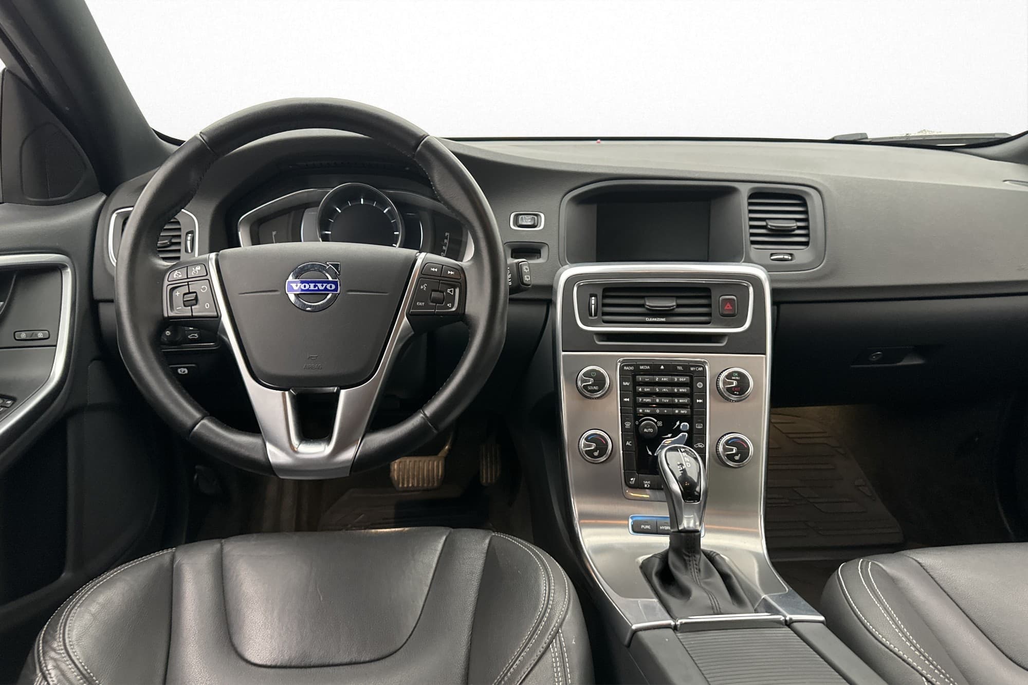 Volvo V60 D5 Plug-in AWD Summum VOC Värm Skinn Elstol Drag