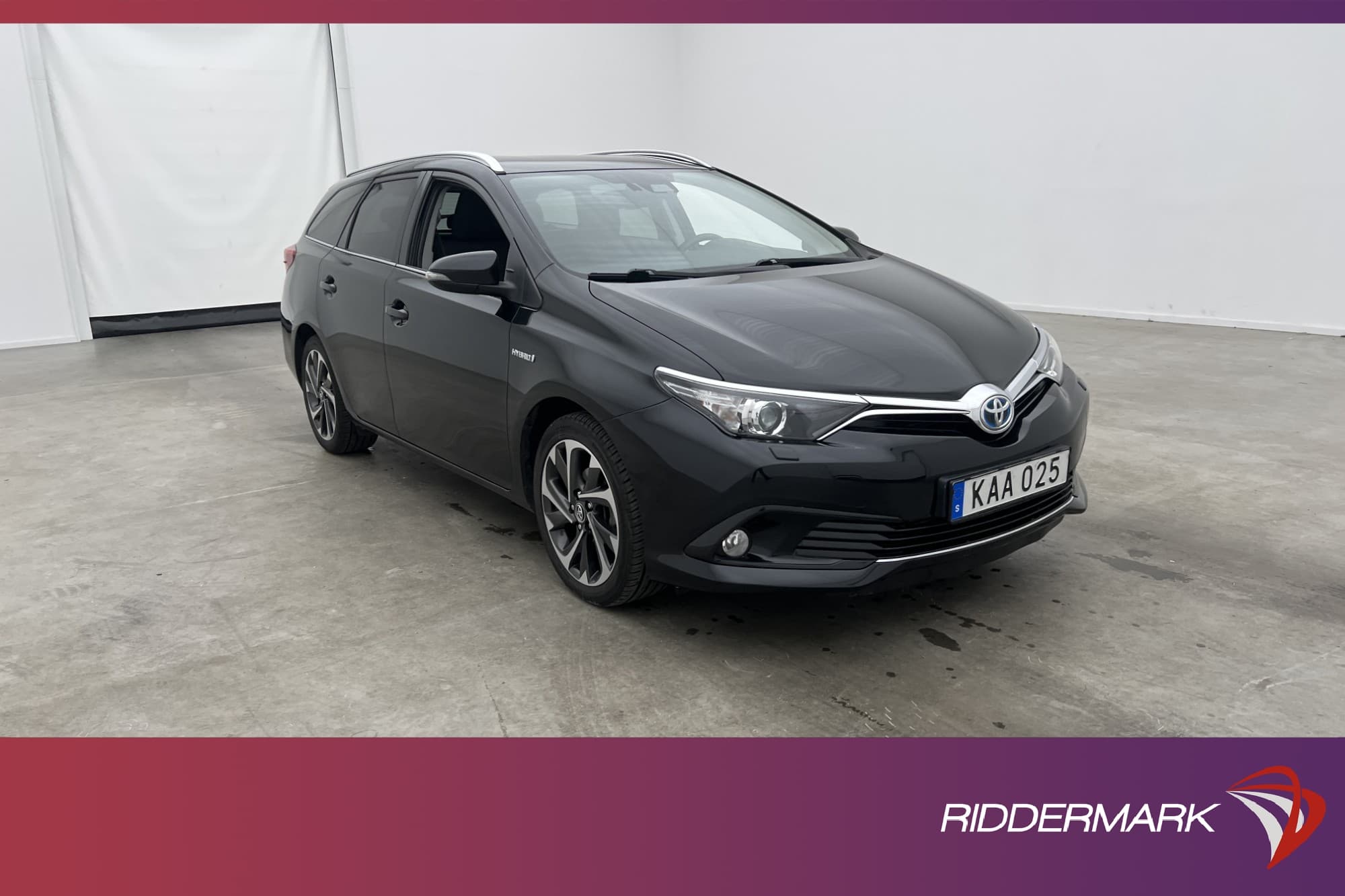 Toyota Auris Touring Sports Hybrid 136hk