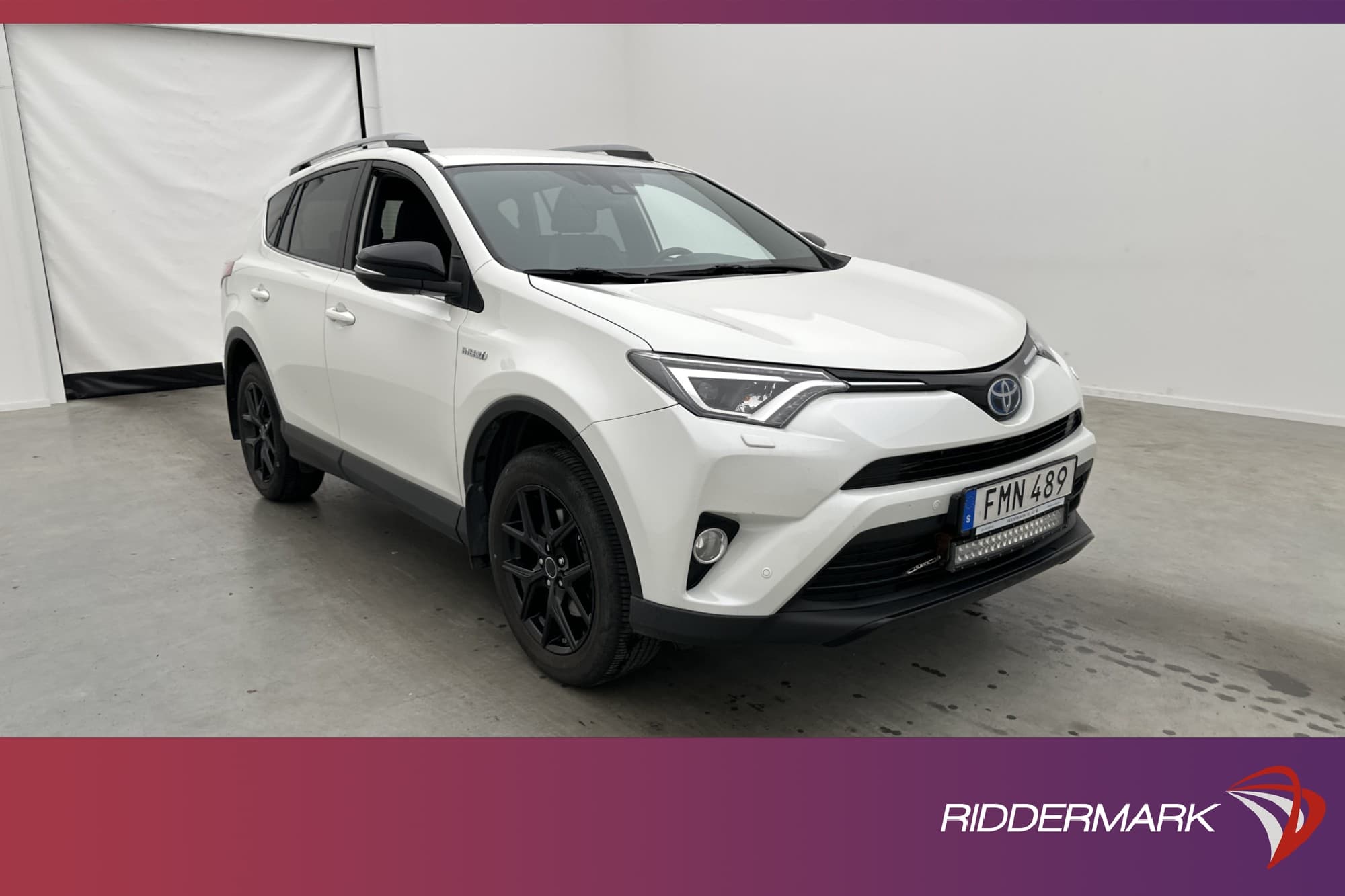 Toyota RAV4 Hybrid AWD 197hk