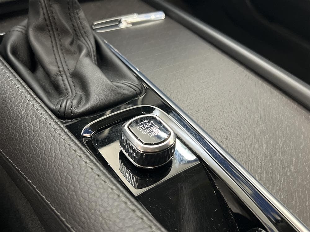 Volvo V90 Cross Country D4 AWD D-Värm VOC Drag 0,53l/milinteriör