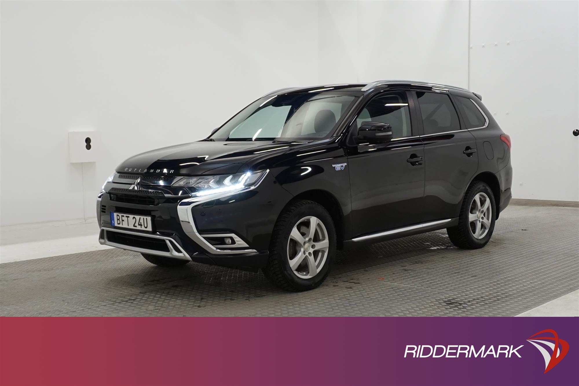 Mitsubishi Outlander PHEV 4WD 230hk