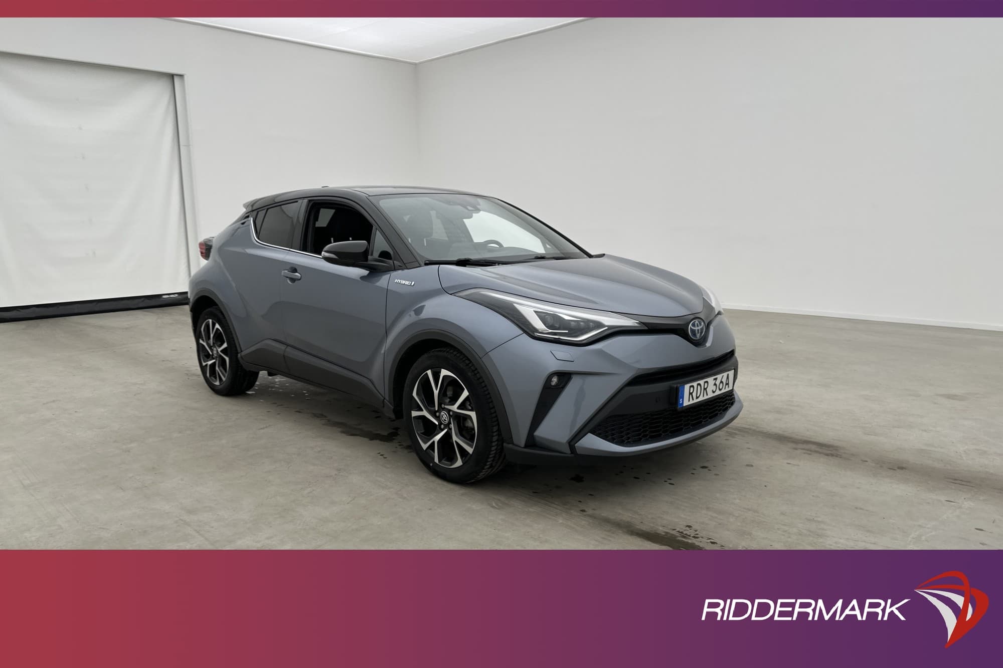 Toyota C-HR Hybrid 122hk