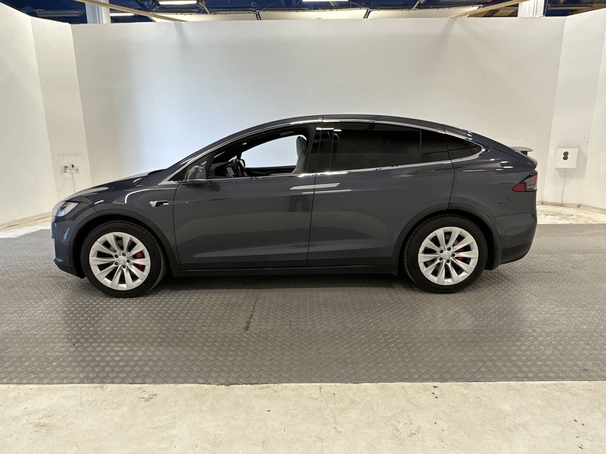 Tesla Model X P100D
