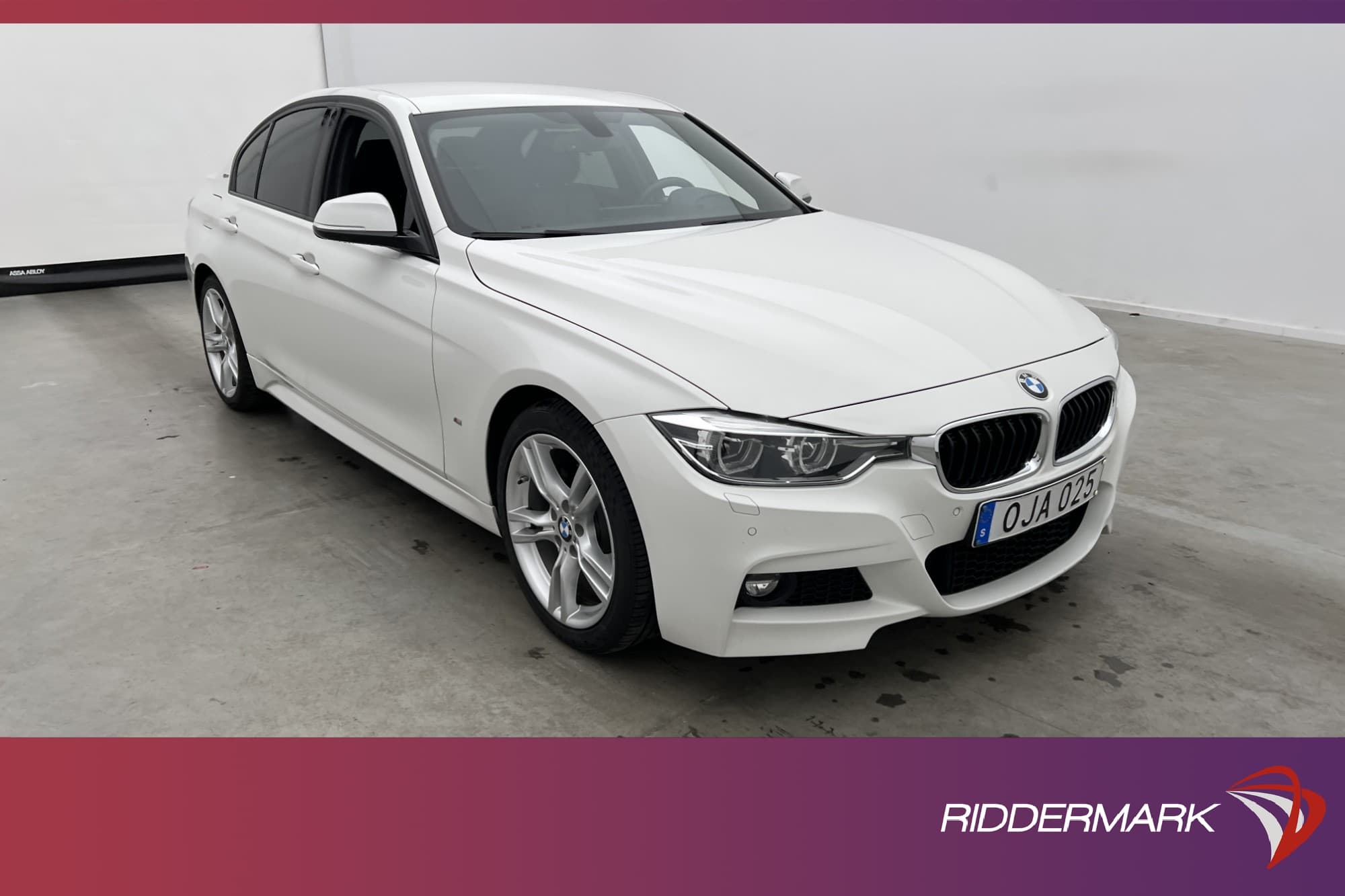 BMW 330 e Sedan 252hk M Sport Rattvärme Skinn HiFi Navi 