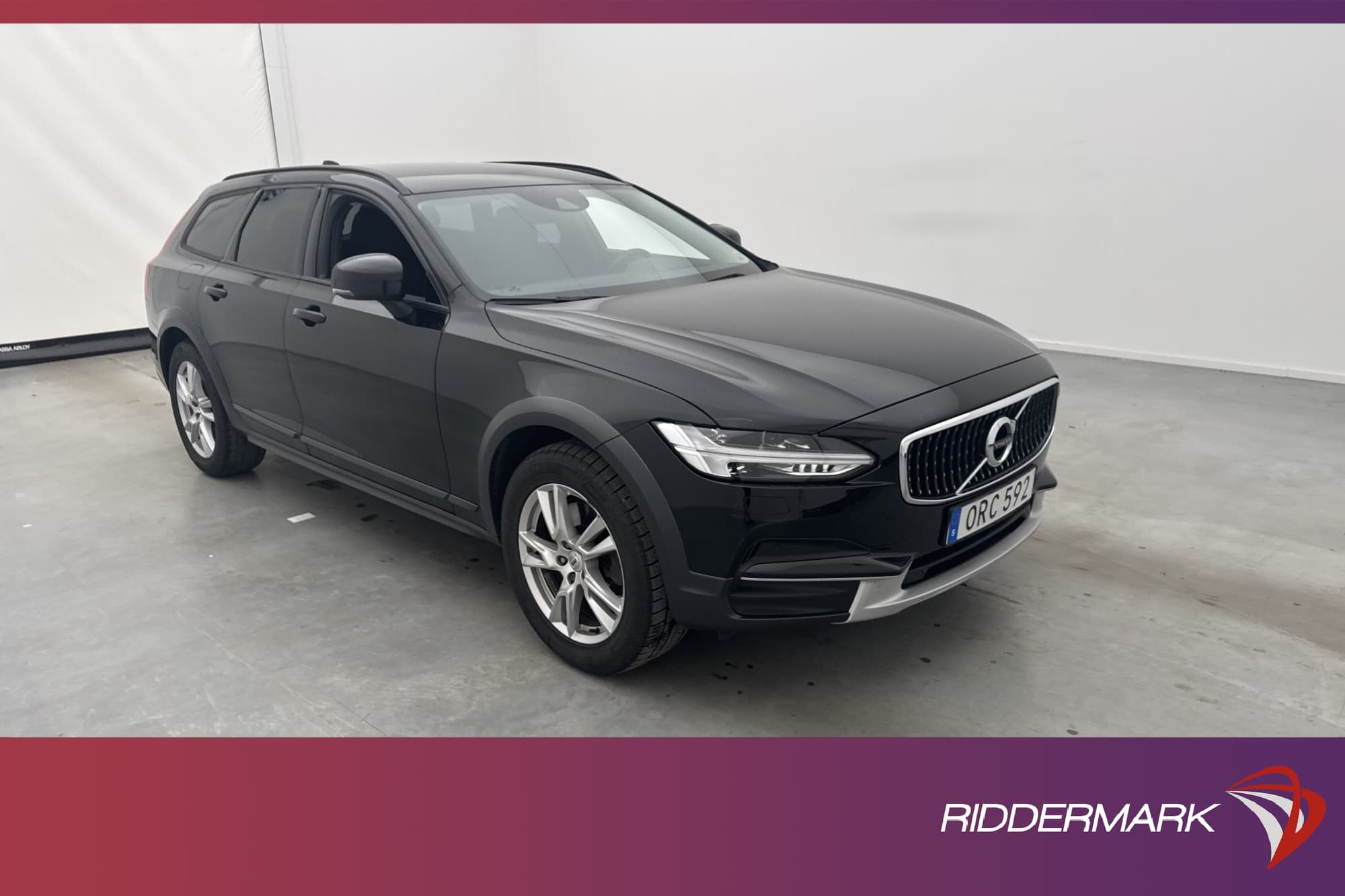 Volvo V90 Cross Country D4 AWD