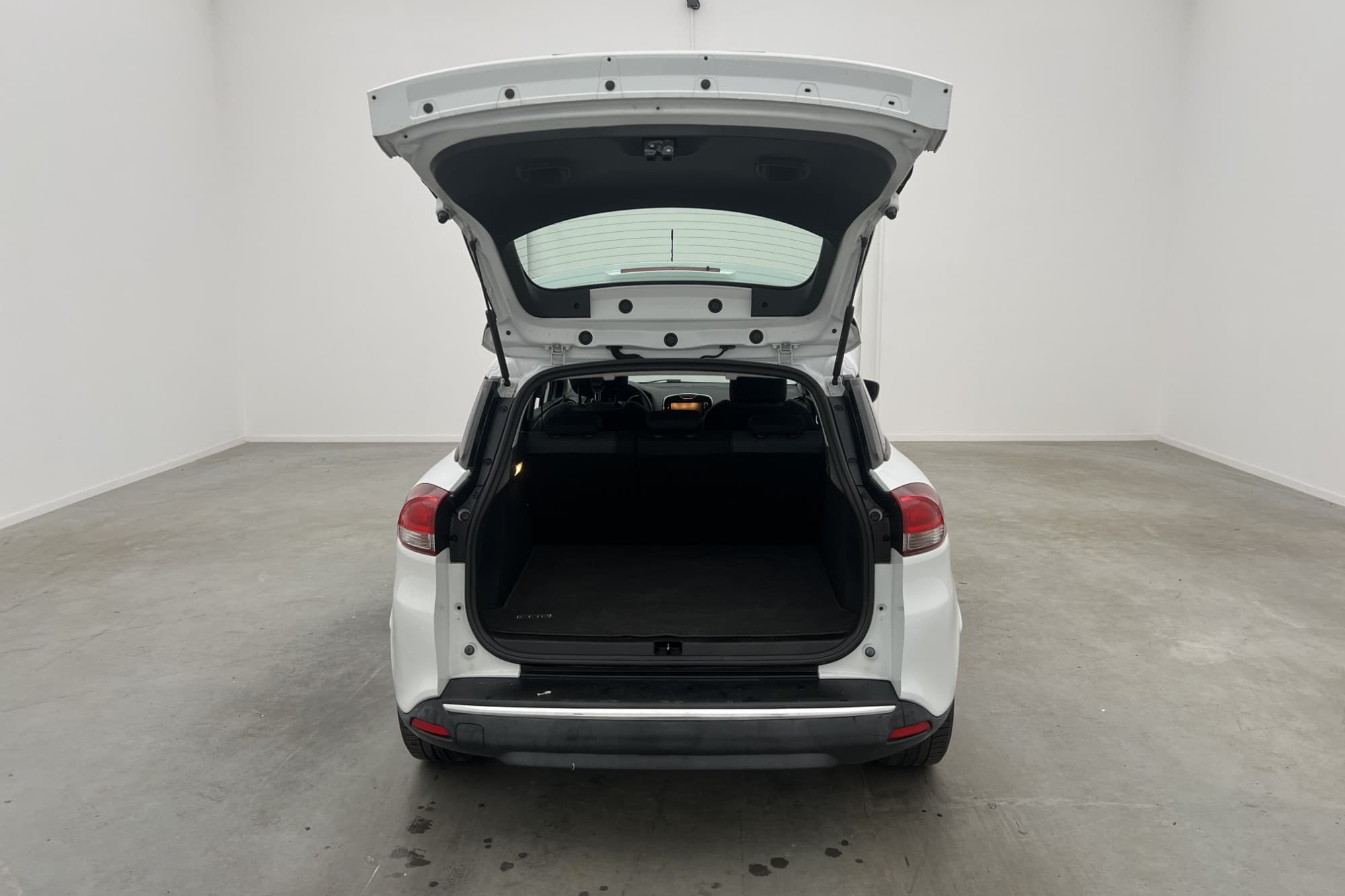 Renault Clio Sport Tourer TCe Navi Farthållare En brukare
