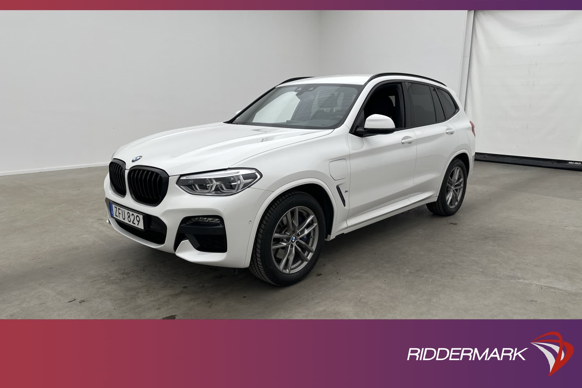 BMW X3 xDrive30e 292hk M Sport HiFi Kamera Navi Dragkrok