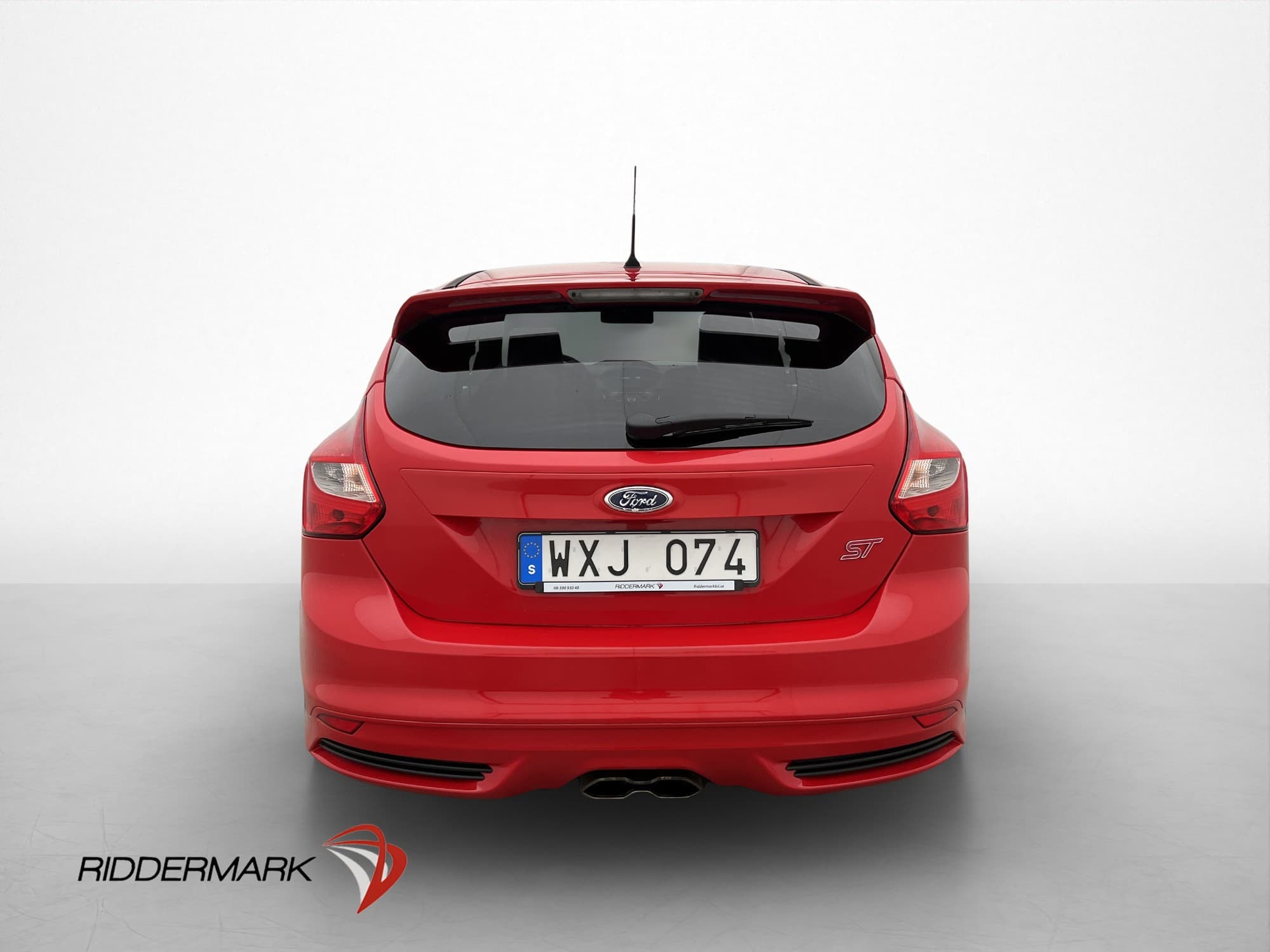 Ford Focus ST 250hk Recaro Motorvärmare Halvskinn