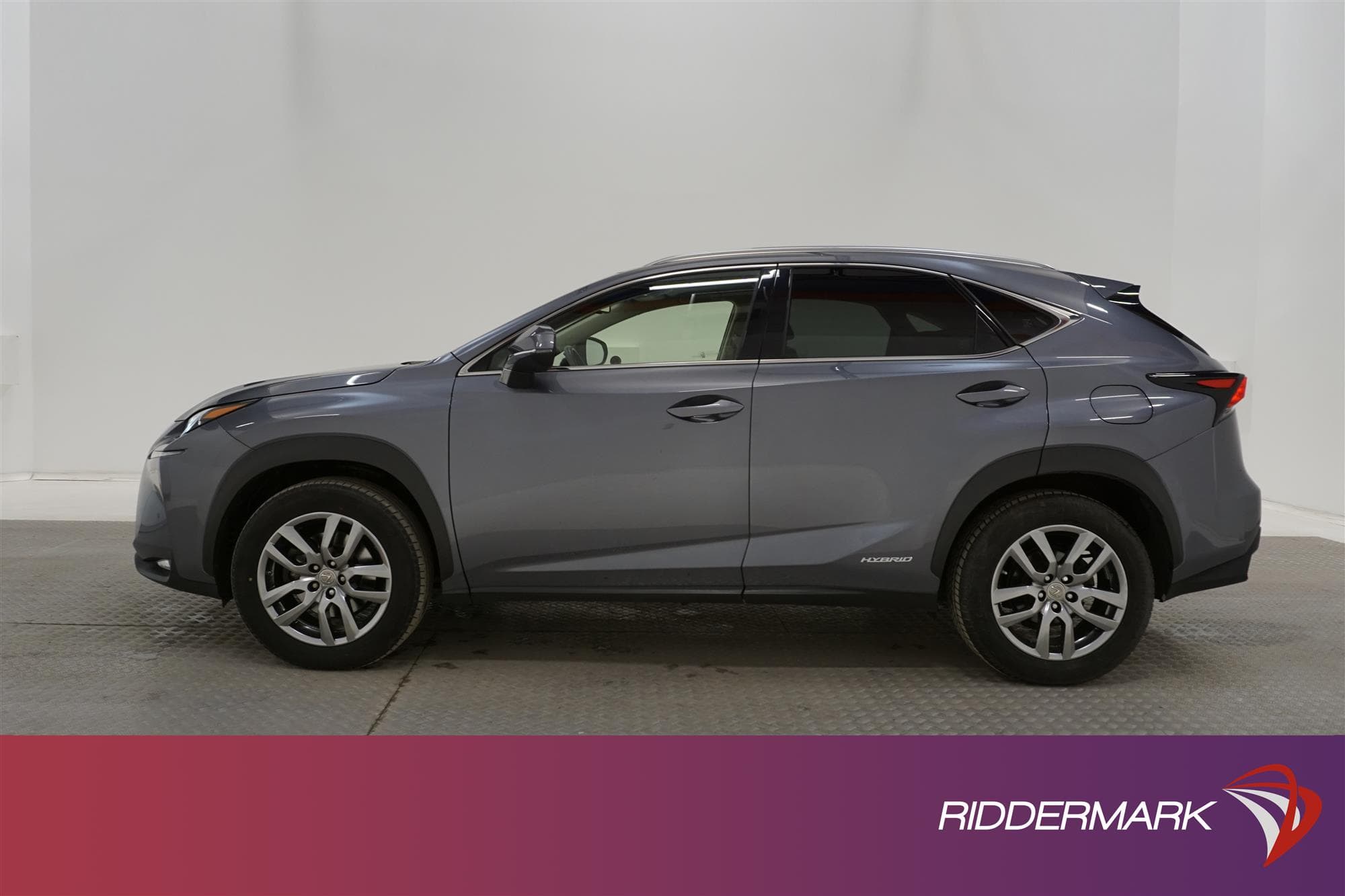 Lexus NX 300h AWD 2.5 197hk