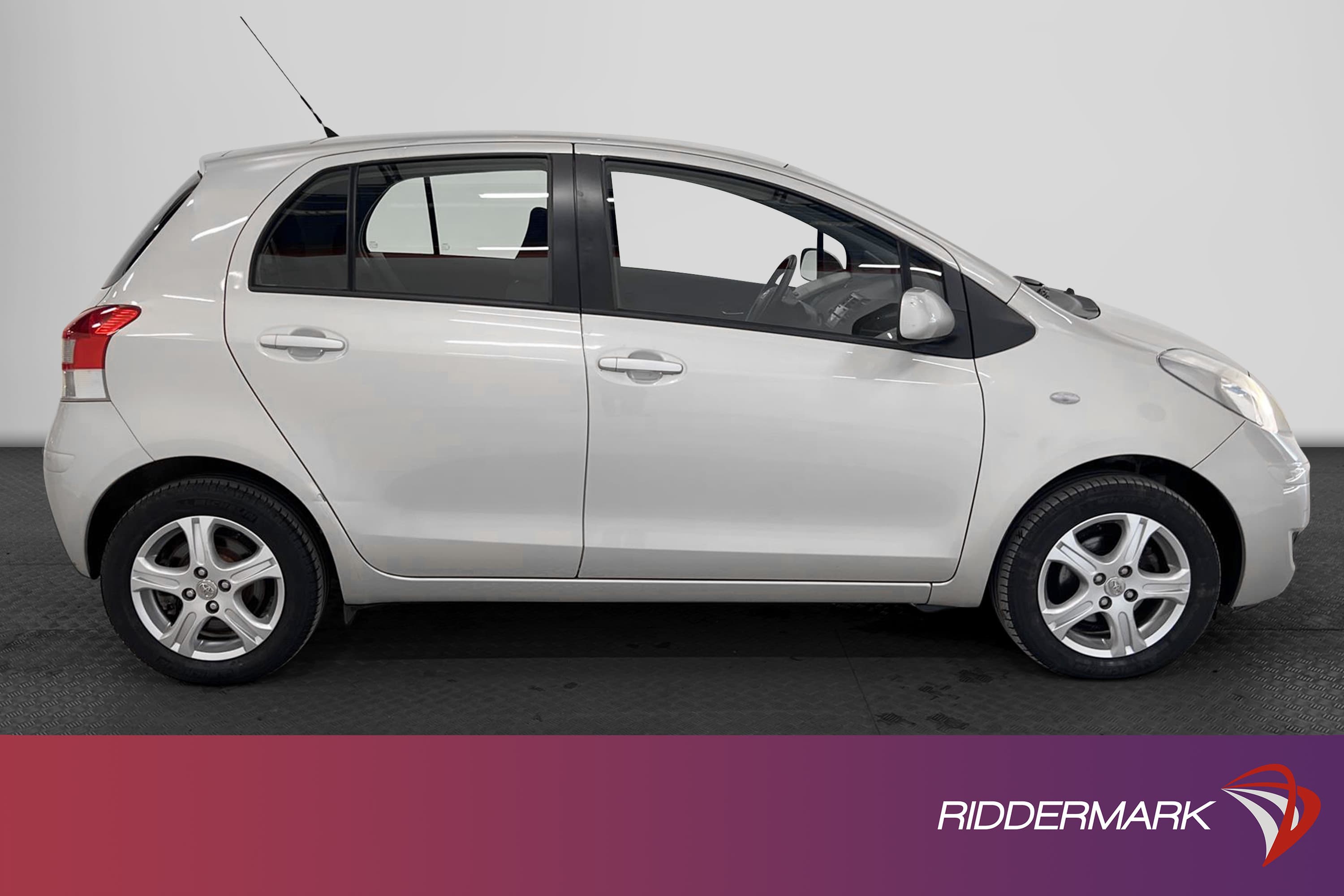 Toyota Yaris 1.0 VVT-i 69hk Låg Skatt 0,49L/mil