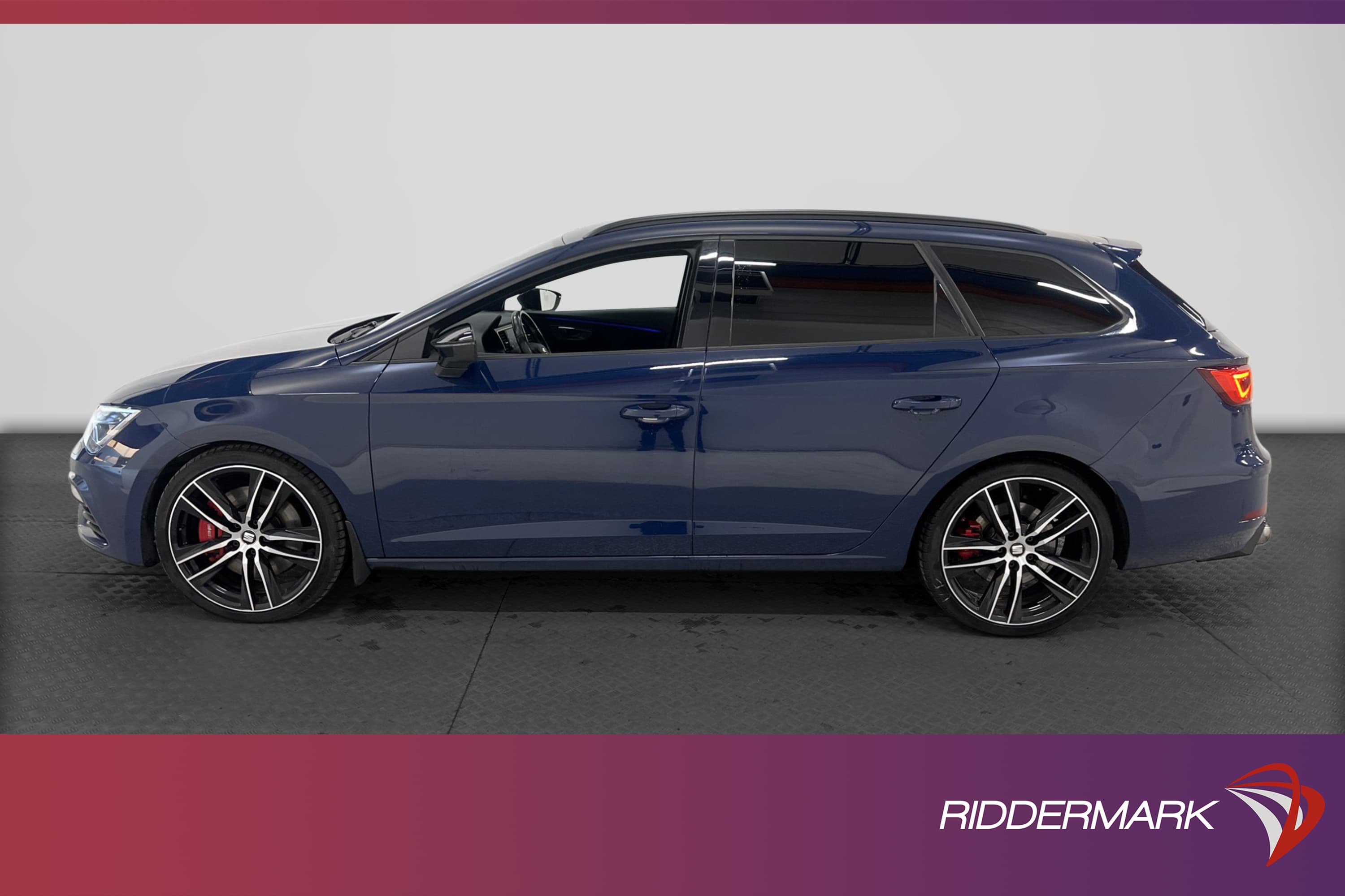 SEAT León Cupra ST 2.0 TSI 4Drive 300hk