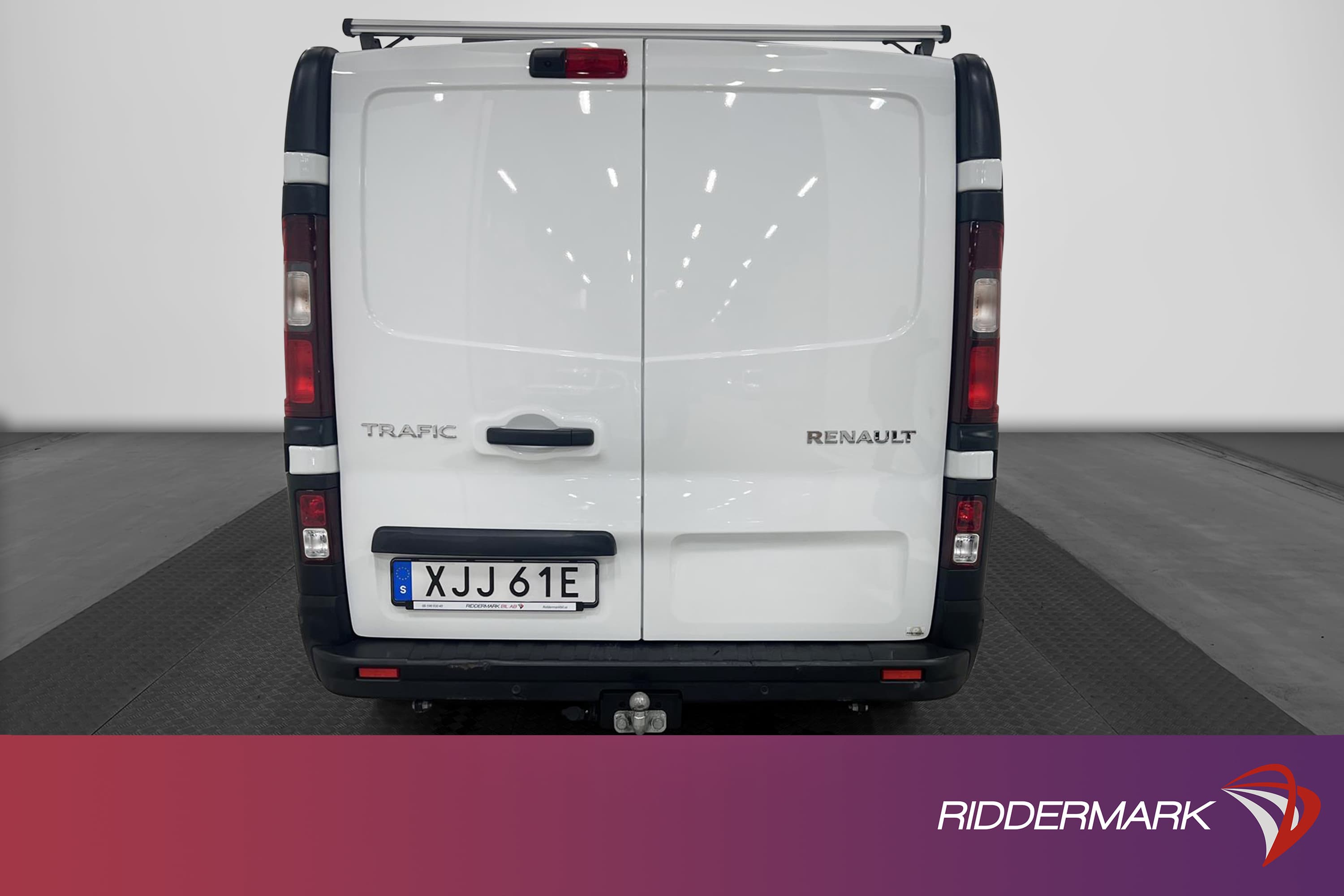 Renault Trafic 2.0dCi Kamera V-inredd Dragkrok Värmare Moms