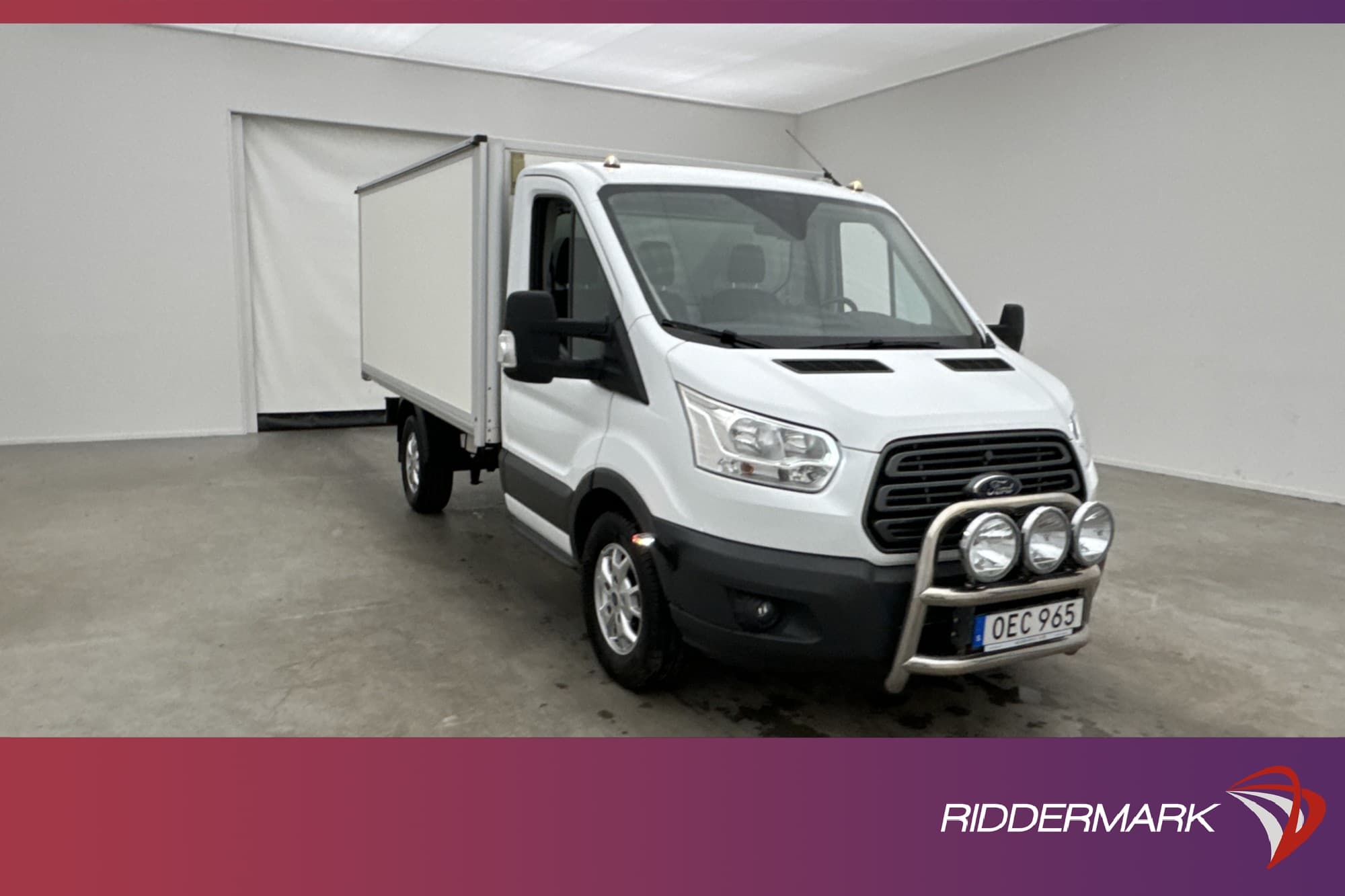 Ford Transit 350 FLAKBIL 2.0 Påbyggnad Värmare Dragkrok Moms