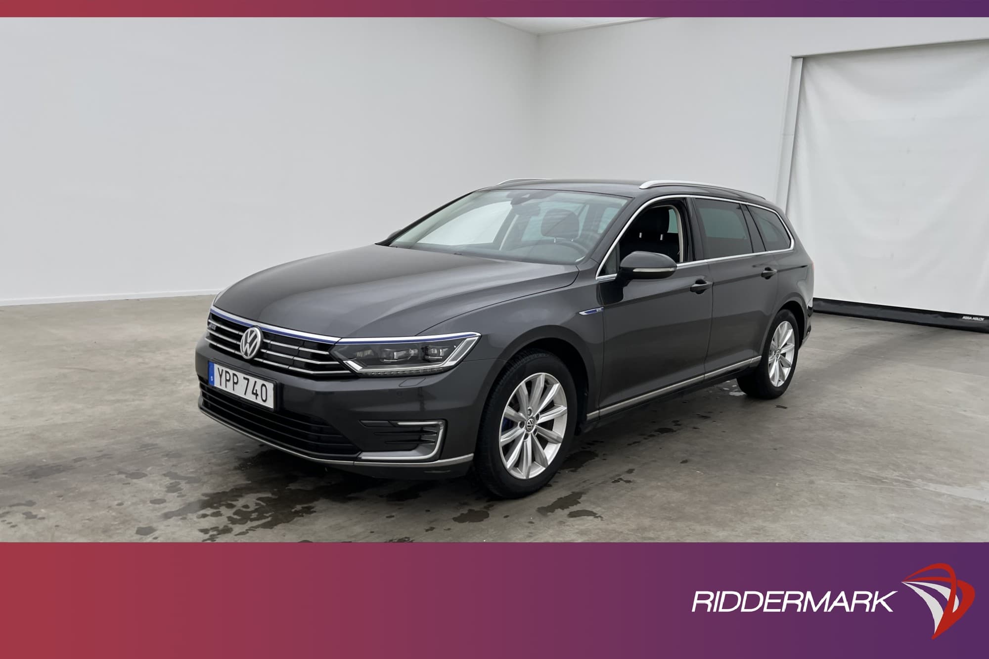 Volkswagen Passat GTE 218hk