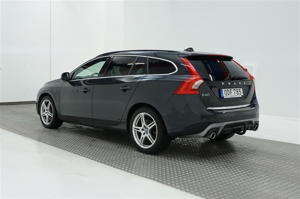 Volvo V60 D5 AWD Twin Engine R-Design 231hk
