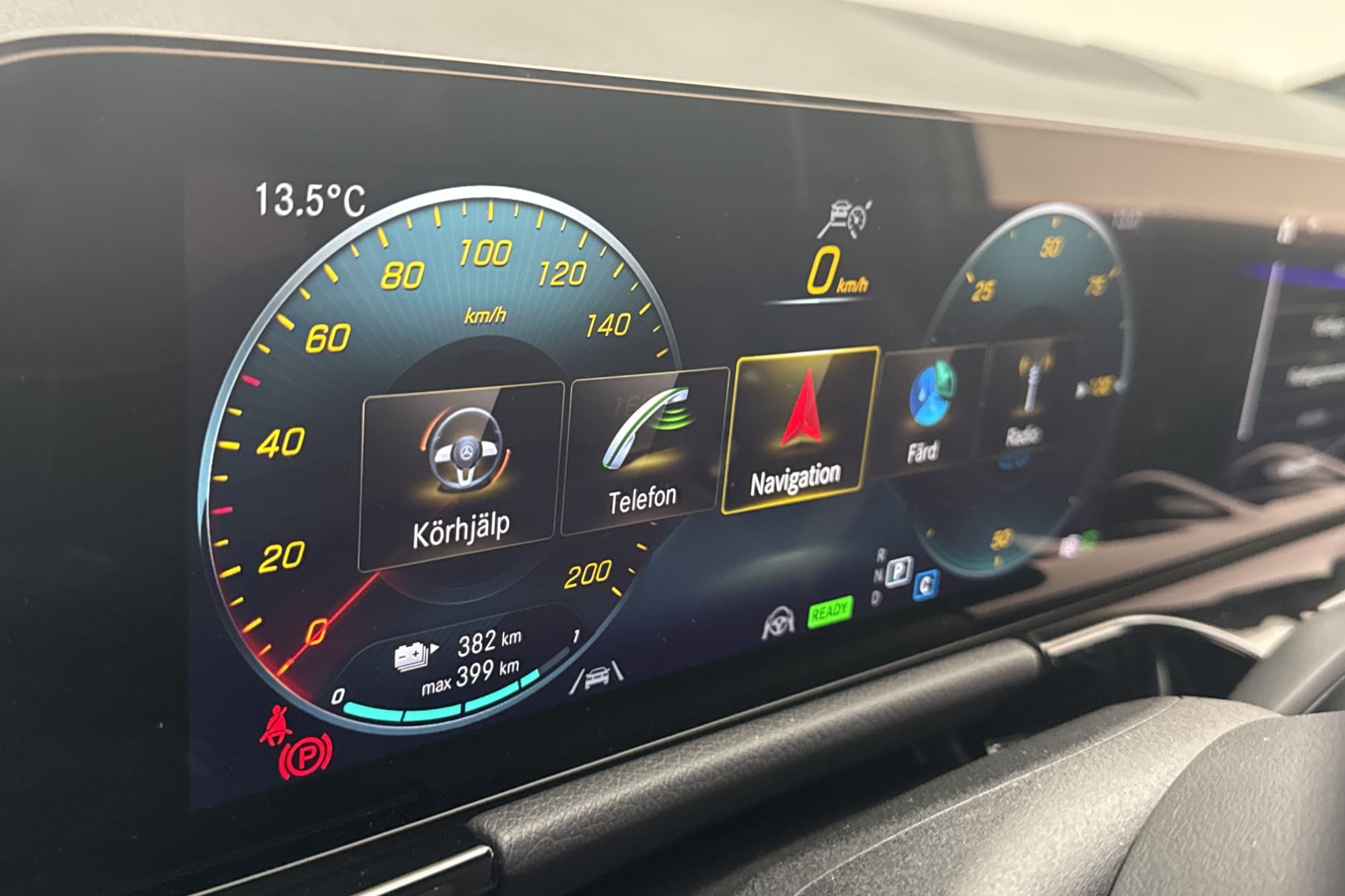Mercedes-Benz EQA 250 190hk AMG Kamera Värmare MOMS