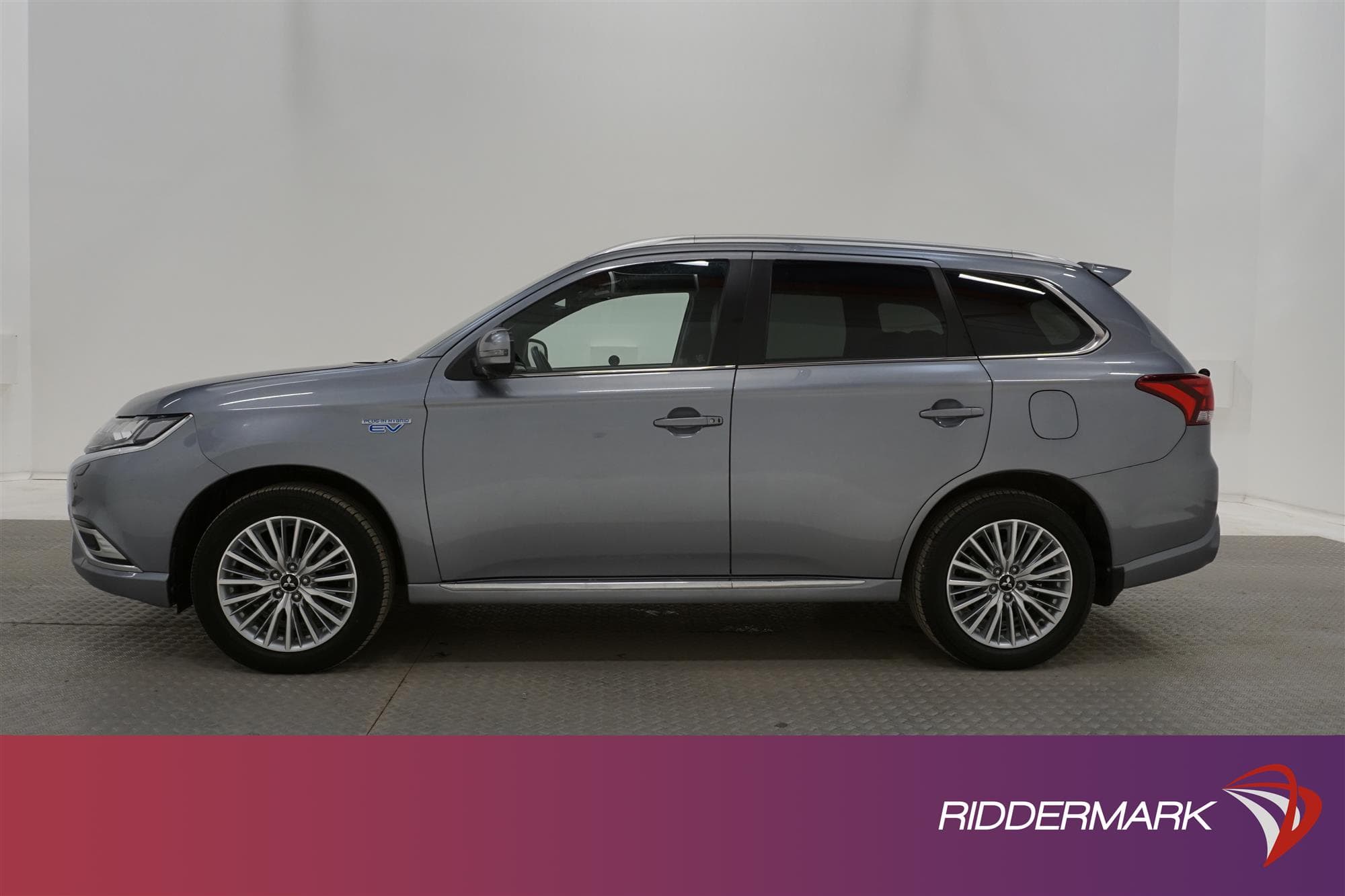 Mitsubishi Outlander PHEV 4WD 230hk