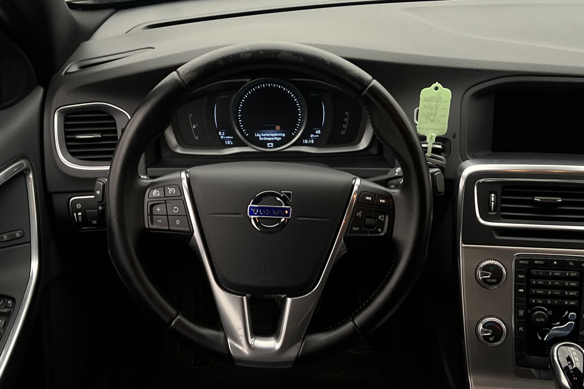Volvo S60 D3 Summum D-Värmare Navi Skinn Sensorer Dragkrok