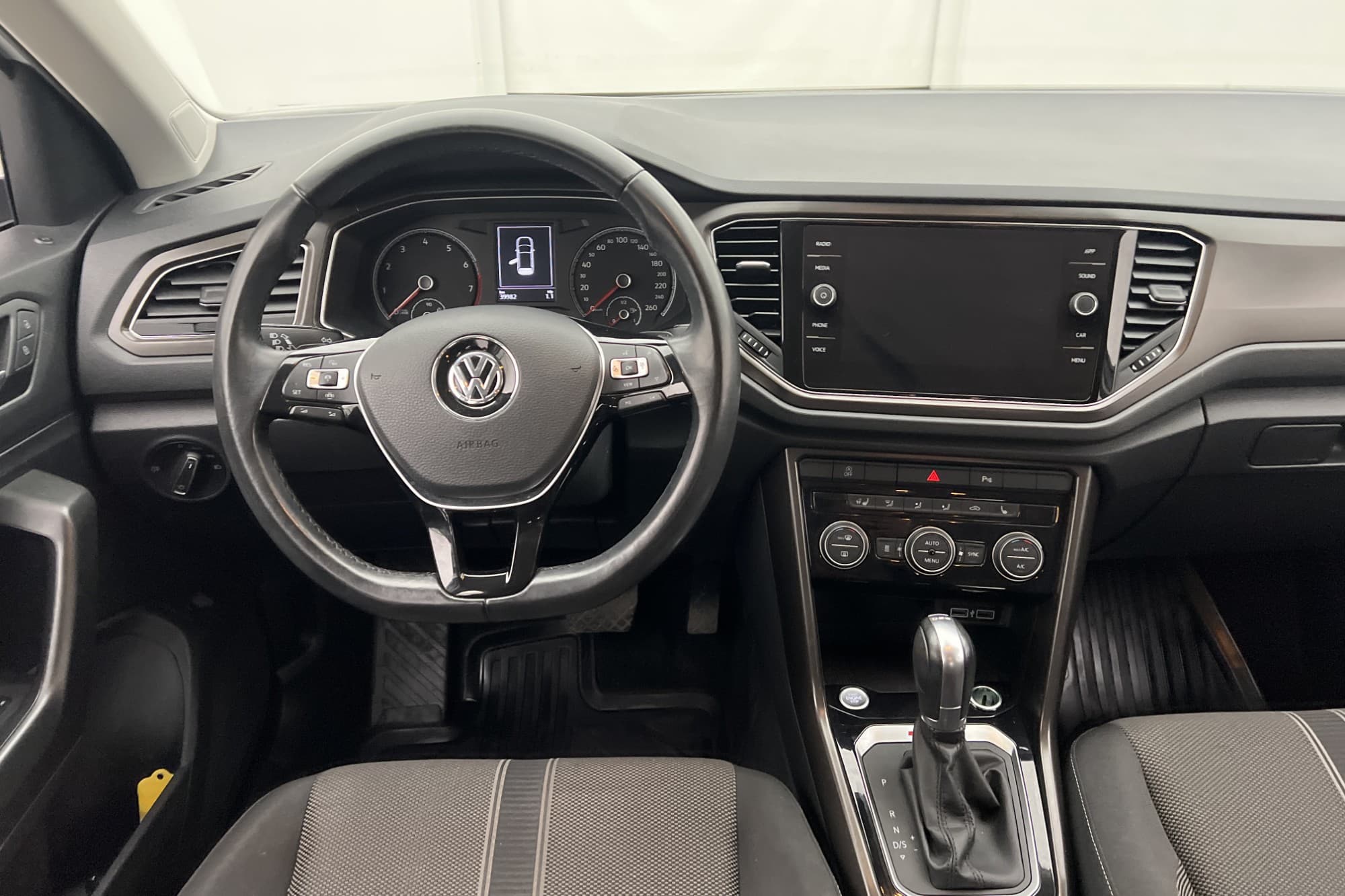 Volkswagen T-Roc 1.5 TSI 4M DSG 150hk P-Värm B-kam 1 Brukare
