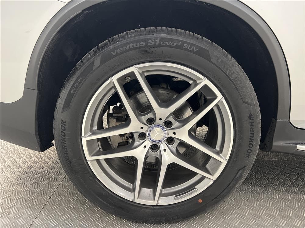 Mercedes GLC 220 d 4M Coupé AMG D-Värm Drag Burmester 360° interiör
